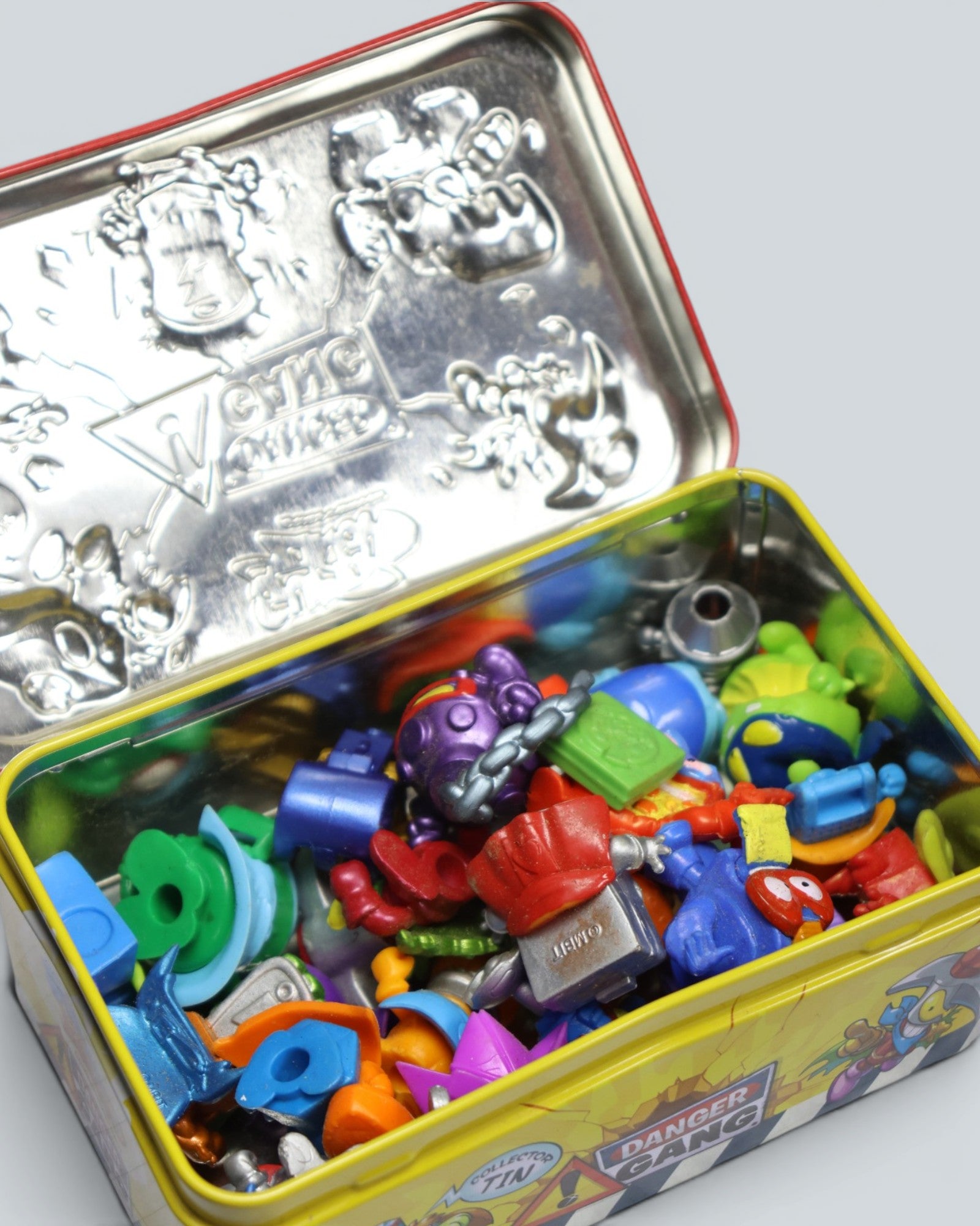 SuperZings "Danger Gang" Collector Tin & Figures Set