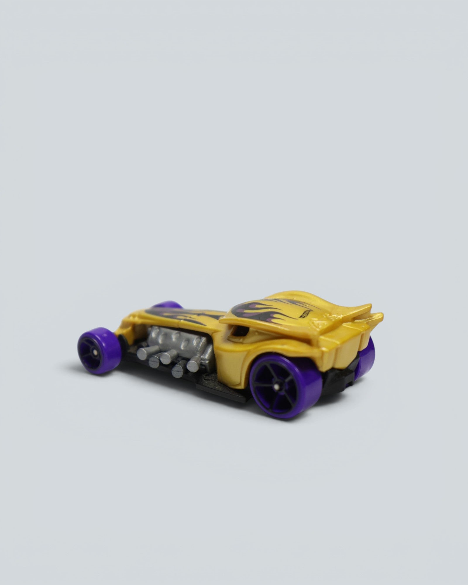 Hot Wheels Gold Die-Cast Vehicle 2-Pack – '76 Greenwood Corvette & '41 Willys Coupe Hot Rod