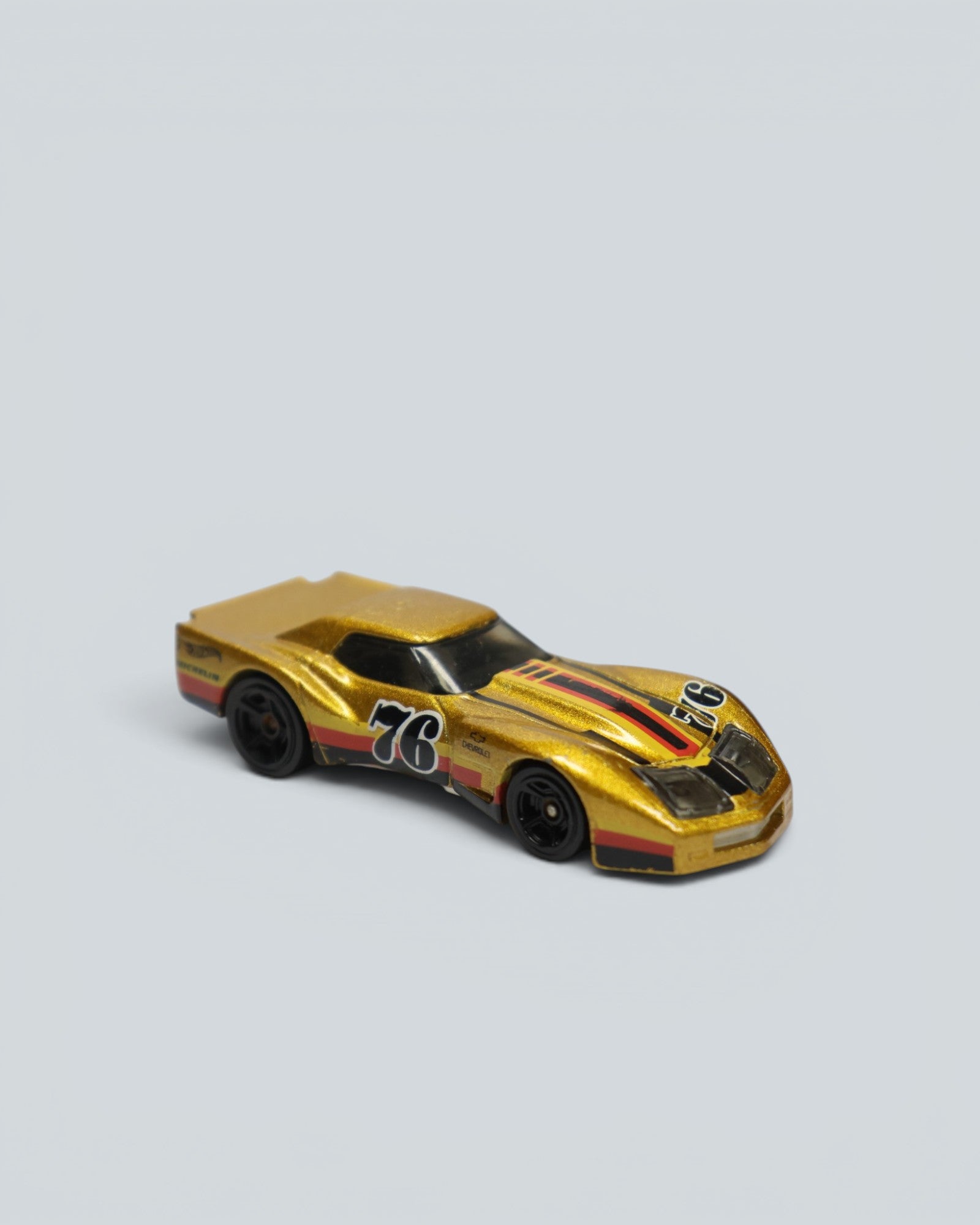 Hot Wheels Gold Die-Cast Vehicle 2-Pack – '76 Greenwood Corvette & '41 Willys Coupe Hot Rod