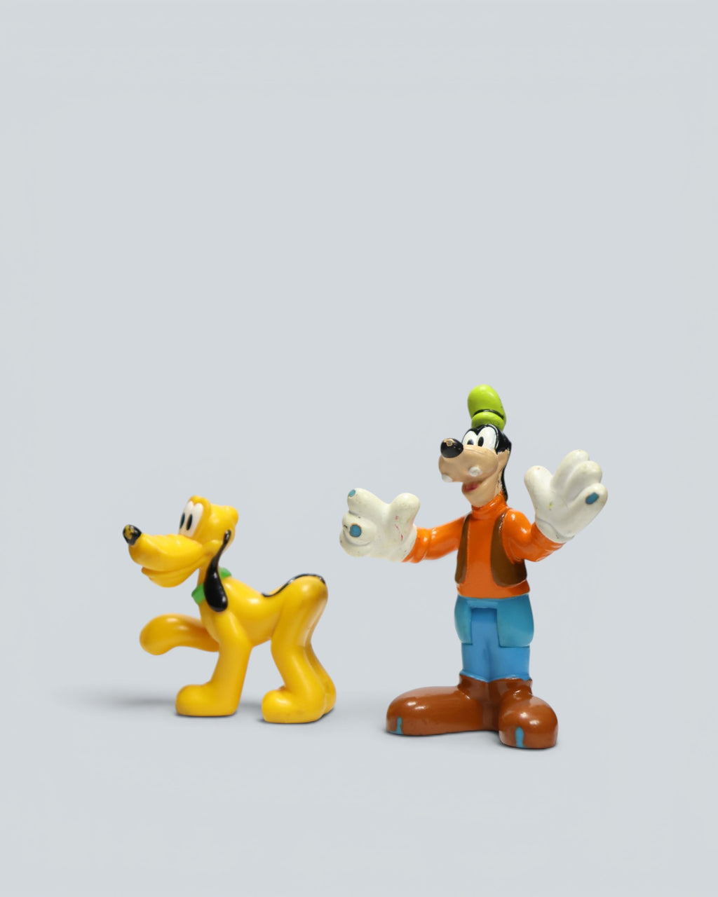 Disney Goofy and Pluto Classic Character Figure Set – 2-Piece Bundle