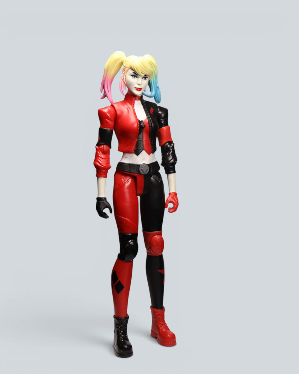 DC Comics Harley Quinn 12-Inch Collectible Figure