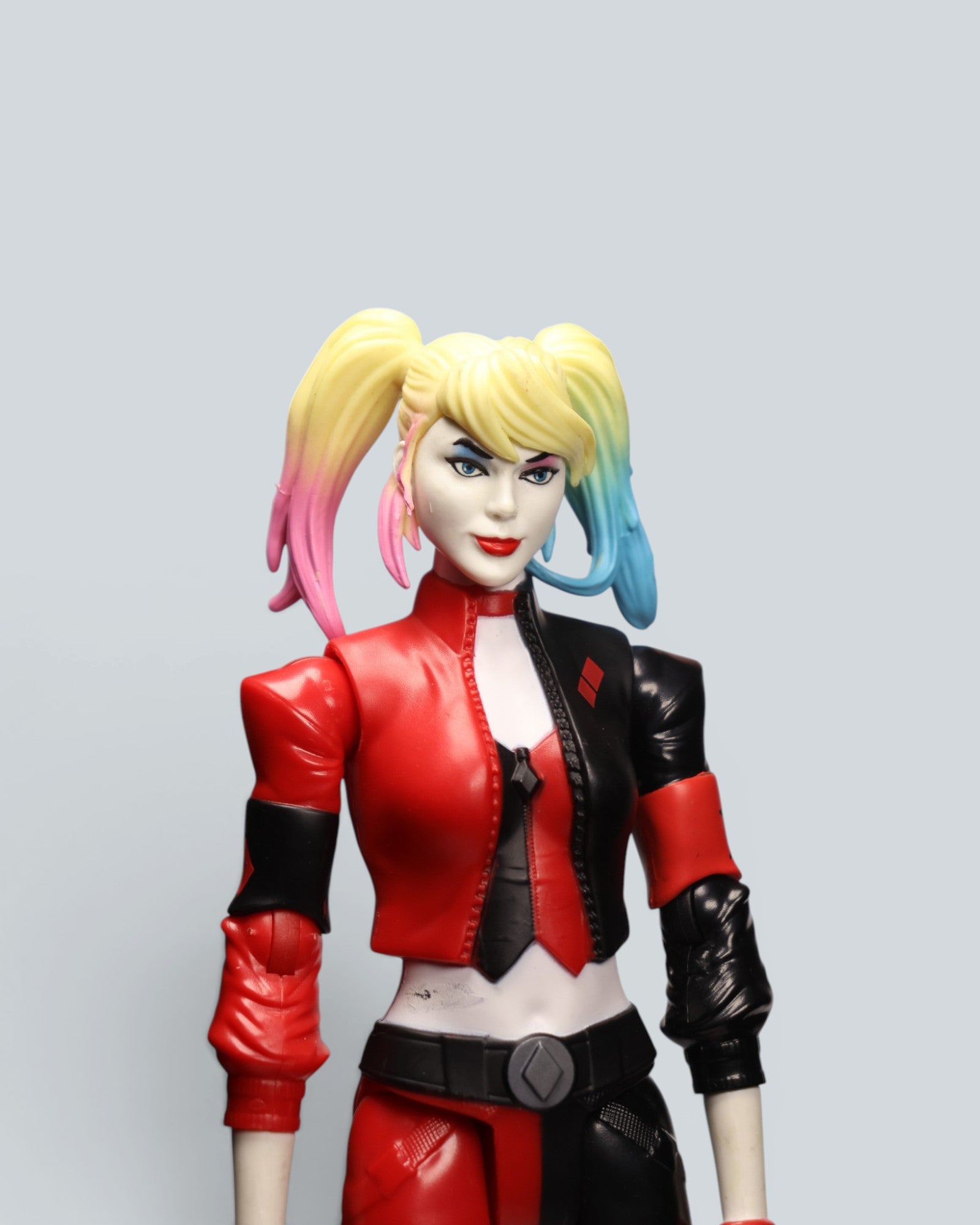 DC Comics Harley Quinn 12-Inch Collectible Figure