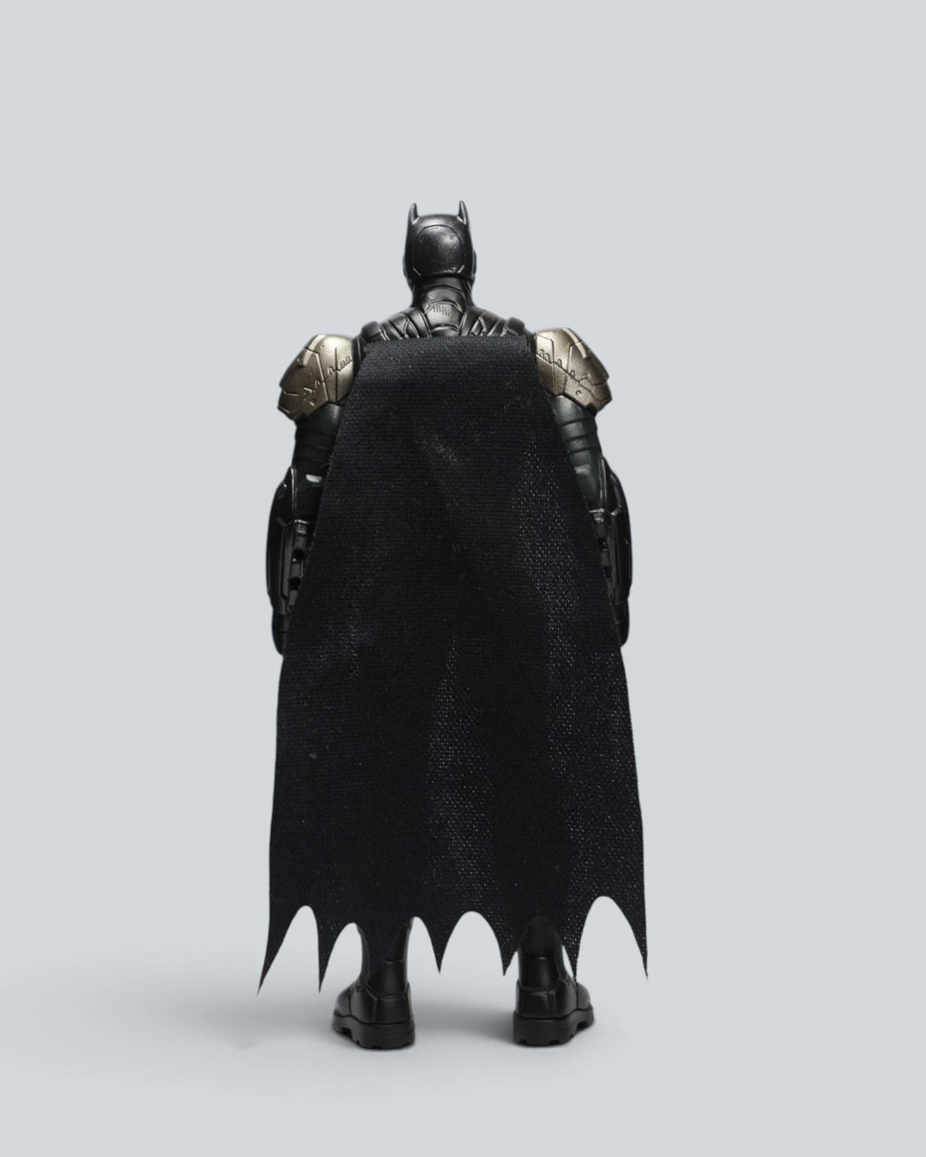 DC Comics Batman Tactical Armor Action Figure