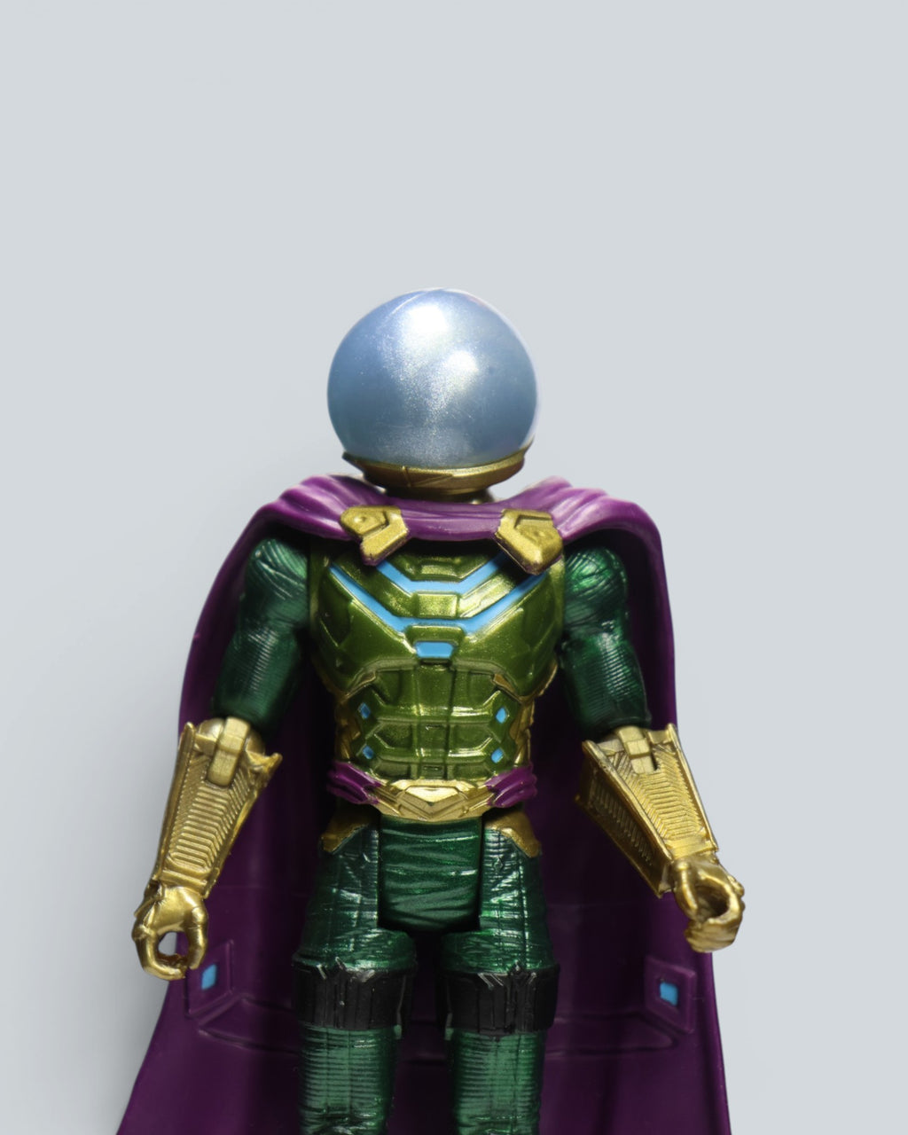 Marvel Spider-Man Mysterio Collectible Figure - Master of Illusions Metallic Display Toy