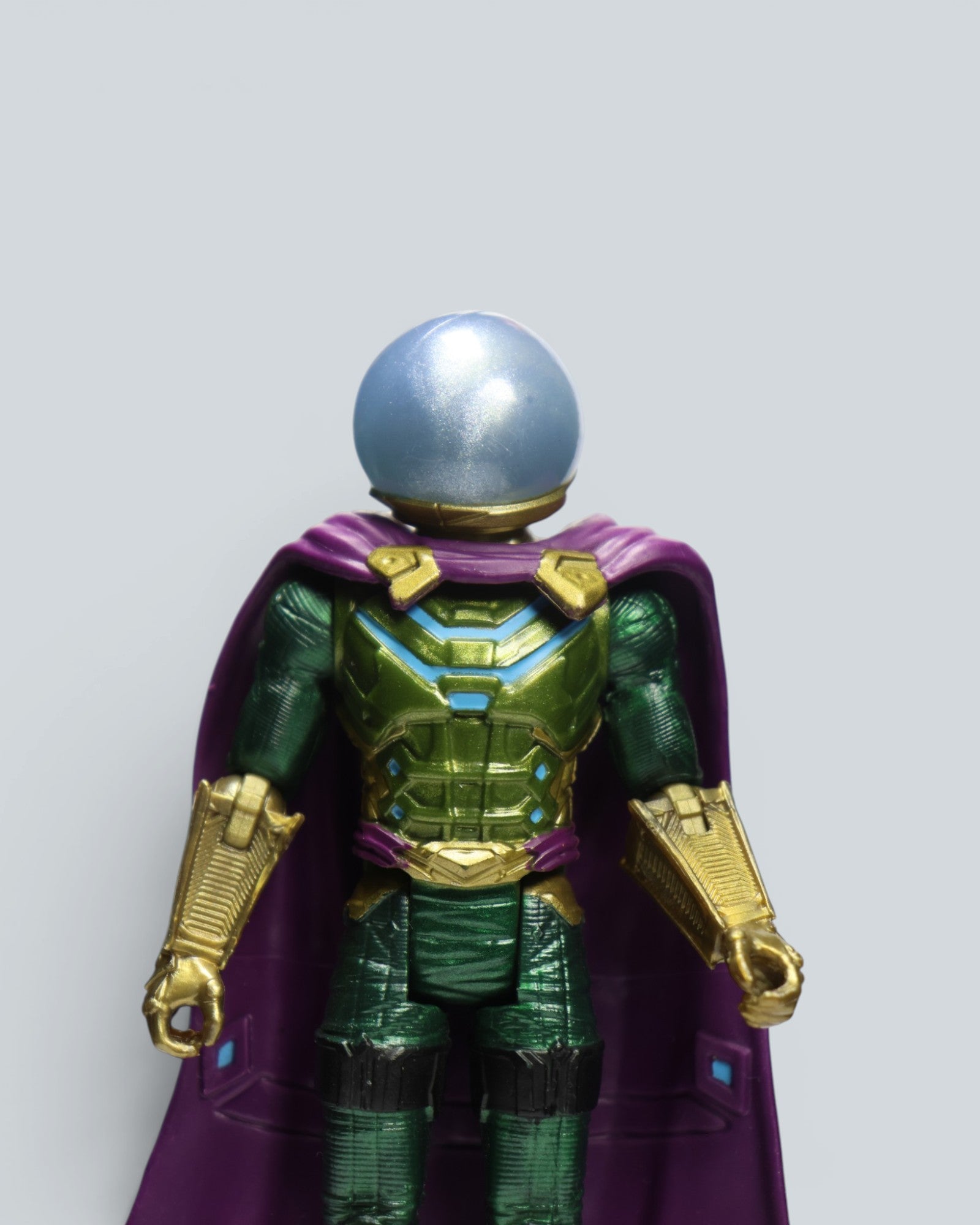 Marvel Spider-Man Mysterio Collectible Figure - Master of Illusions Metallic Display Toy