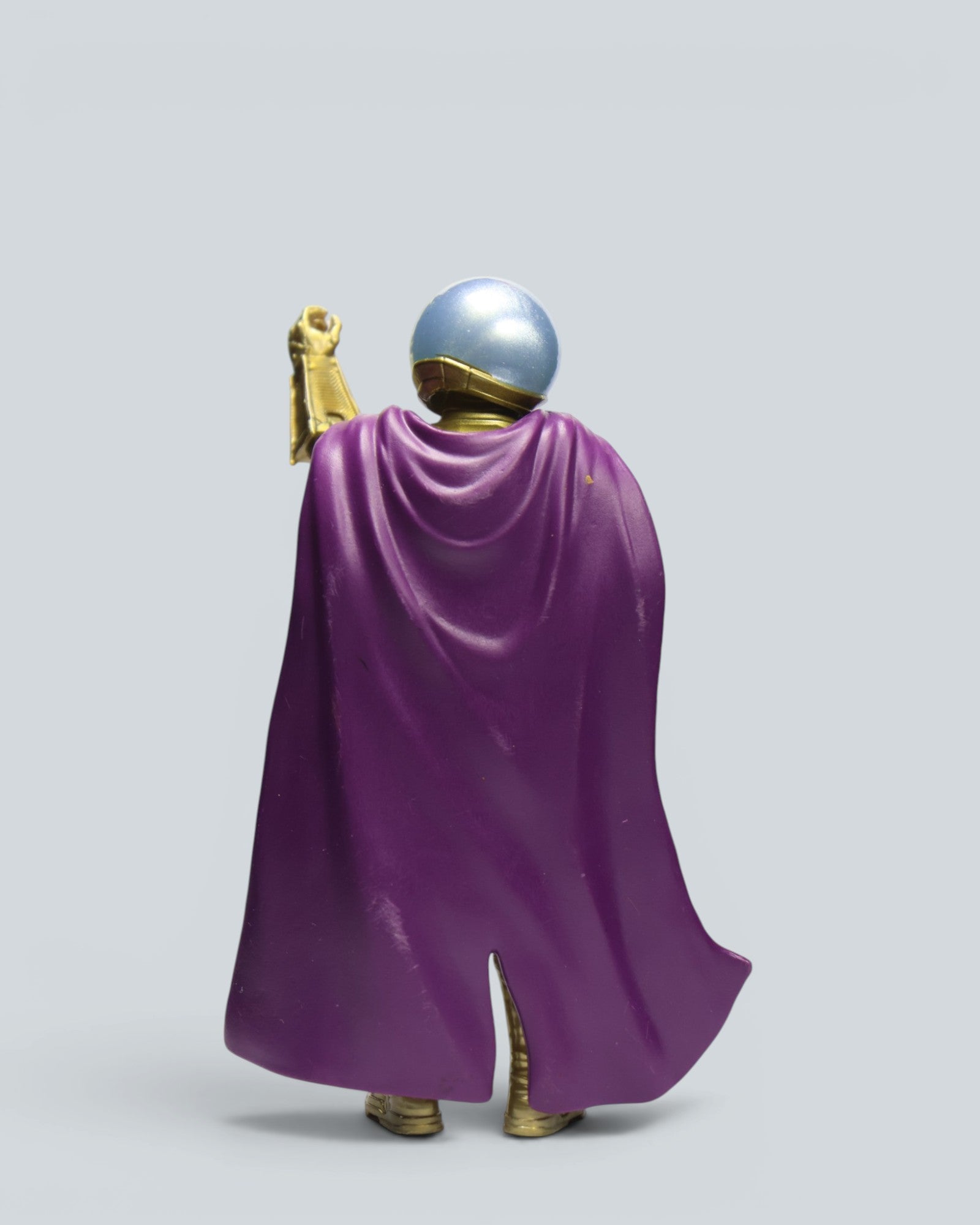 Marvel Spider-Man Mysterio Collectible Figure - Master of Illusions Metallic Display Toy
