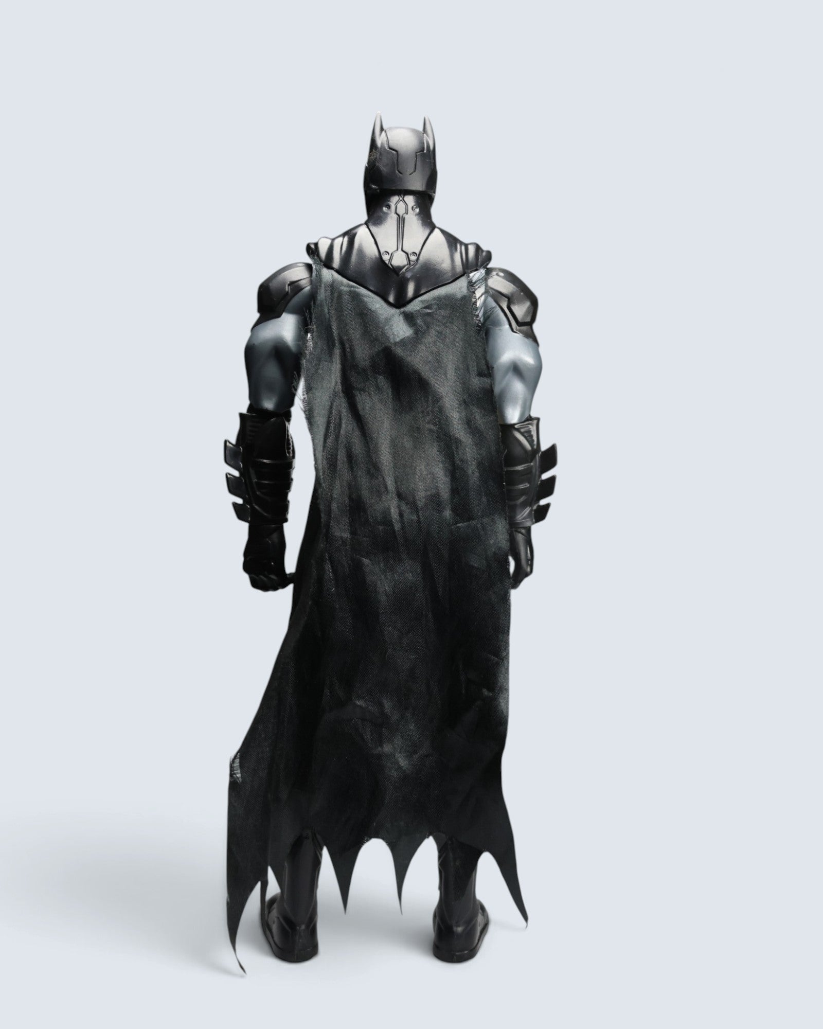 DC Comics Batman 11.5-Inch Action Figure with Armor Details & Fabric Cape