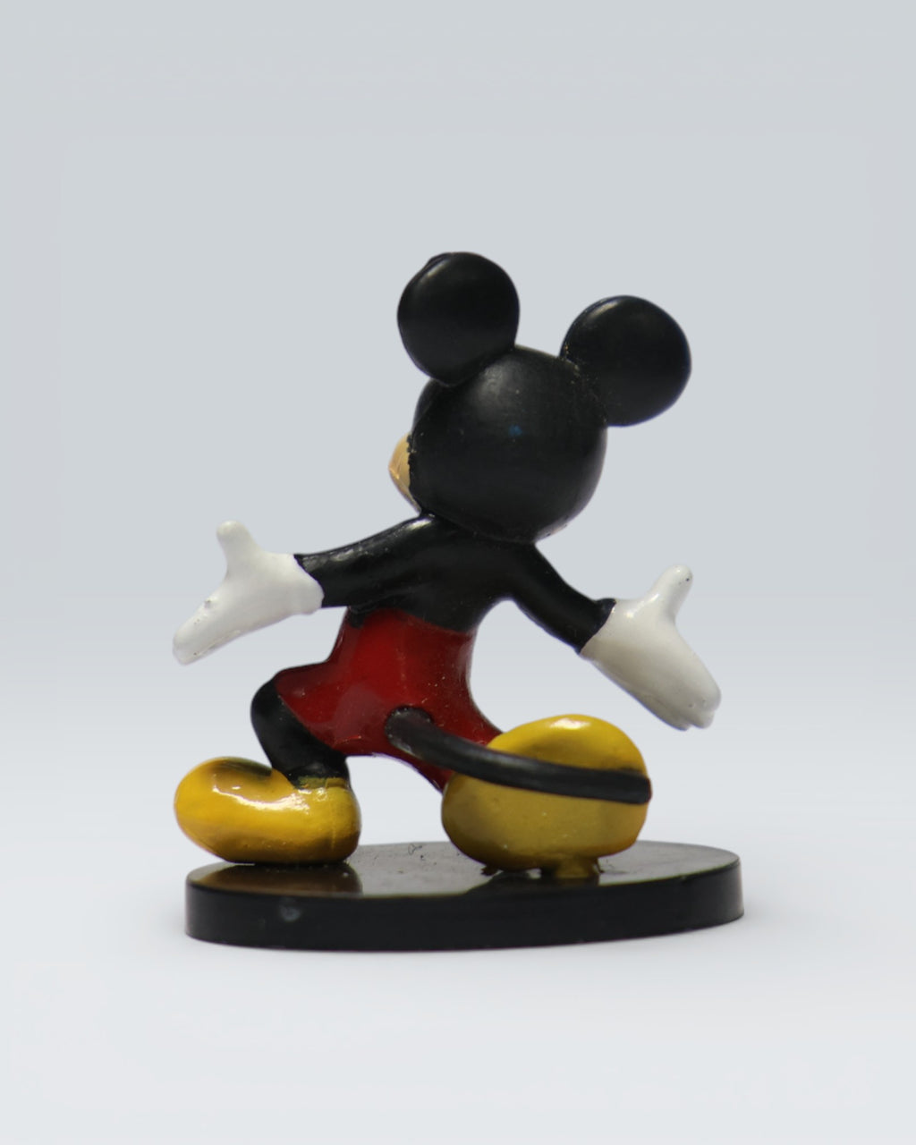 Disney Mickey & Friends: 4-Piece Vintage PVC Mini Figure Collector Set