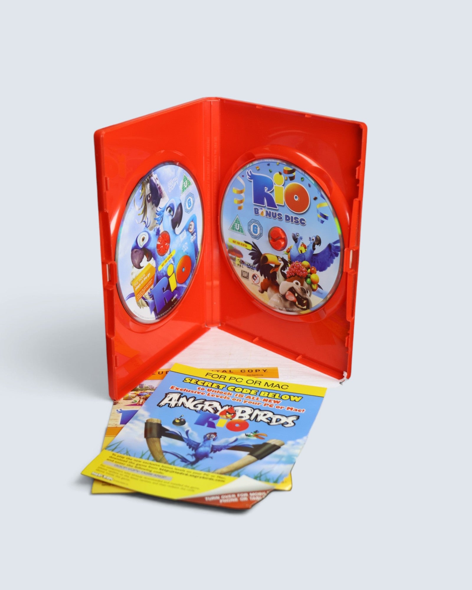 Rio (DVD, 2011) Sainsbury's Party Pack 2-Disc Edition with Exclusive Bonus Disc & Digital Copy