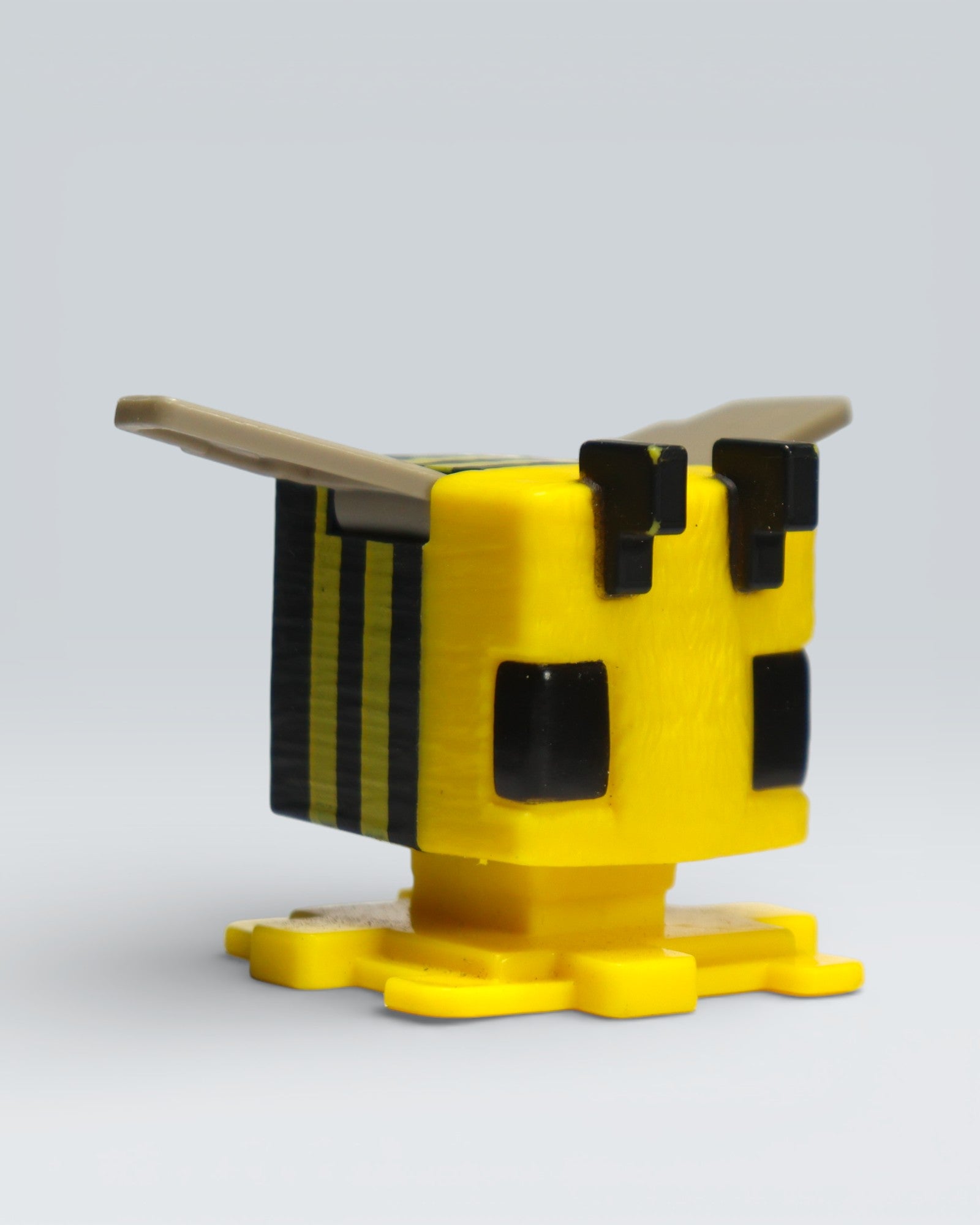 Minecraft Bee Figure - (2025 Edition)