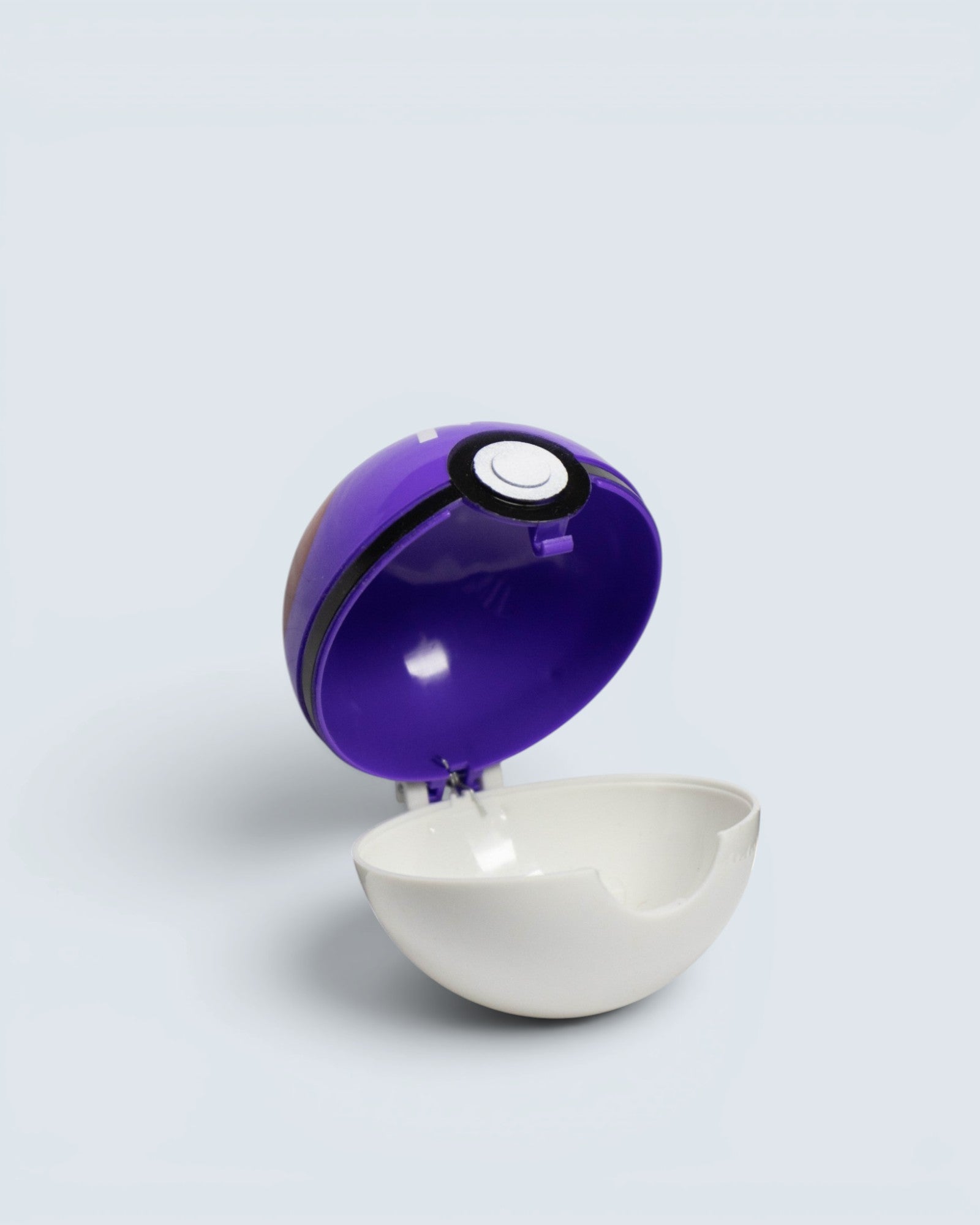 Pokémon Replica Master Ball Toy – Open and Close Pop Action