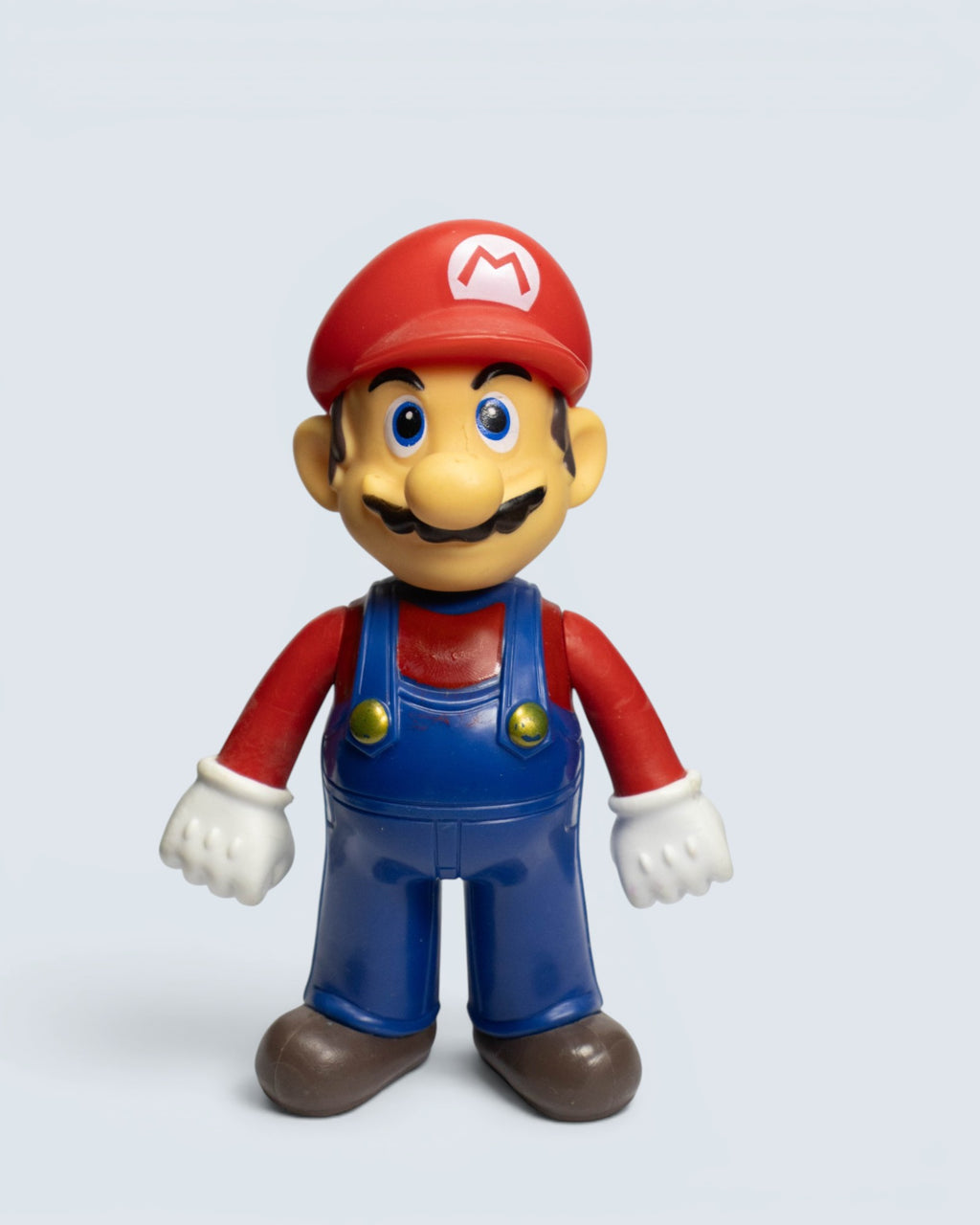 Mario Classic Outfit Mini Action Figure