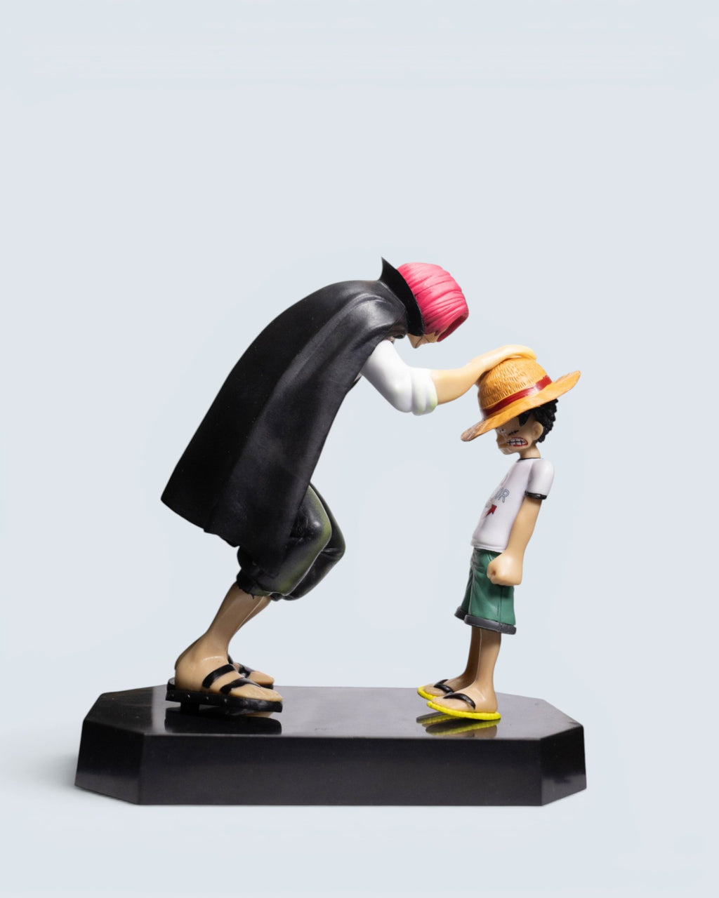 One Piece Luffy & Shanks Straw Hat Promise Diarama Figurine