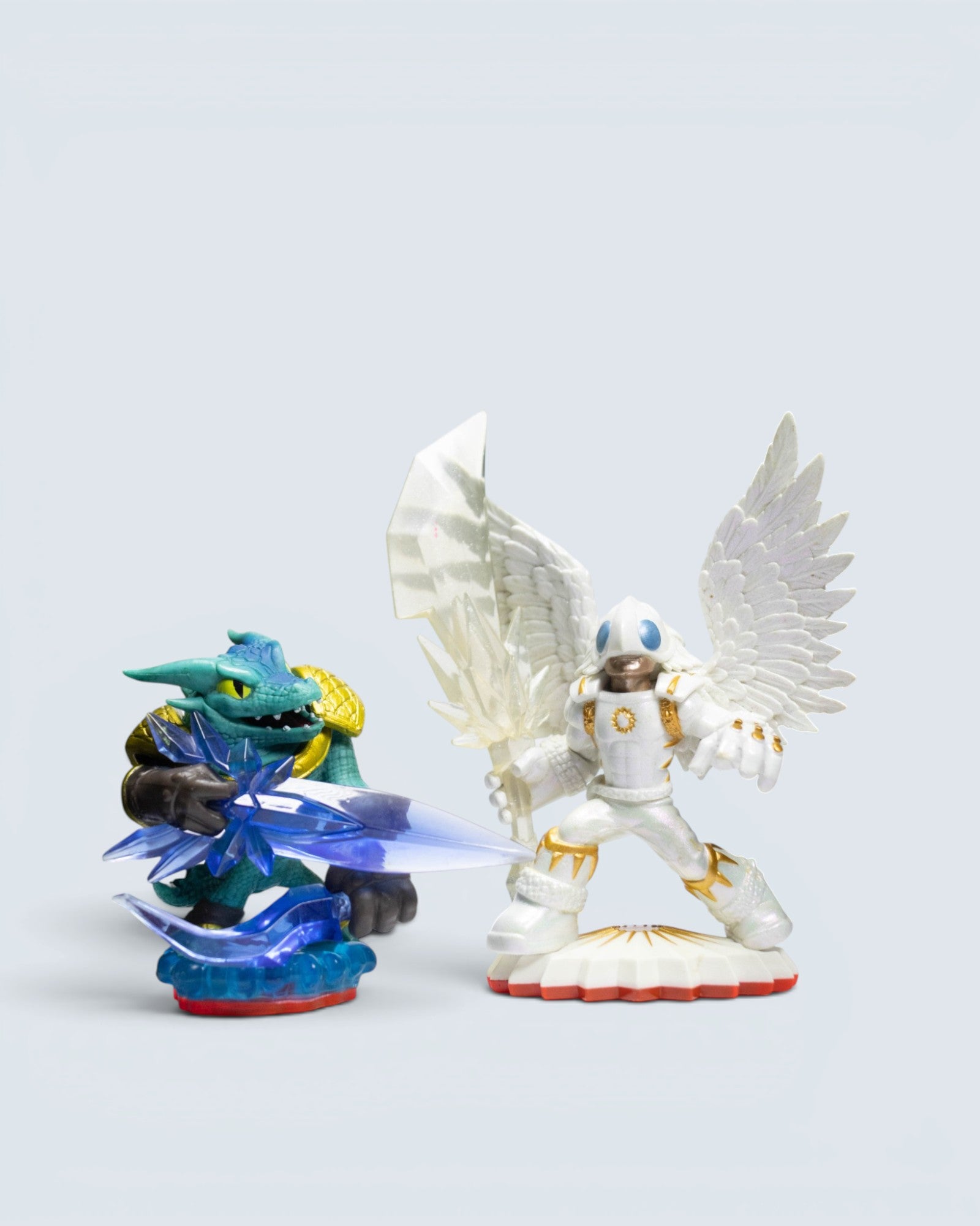 Skylanders Trap Team Trap Masters 2-Piece Bundle – Knight Light & Snap Shot