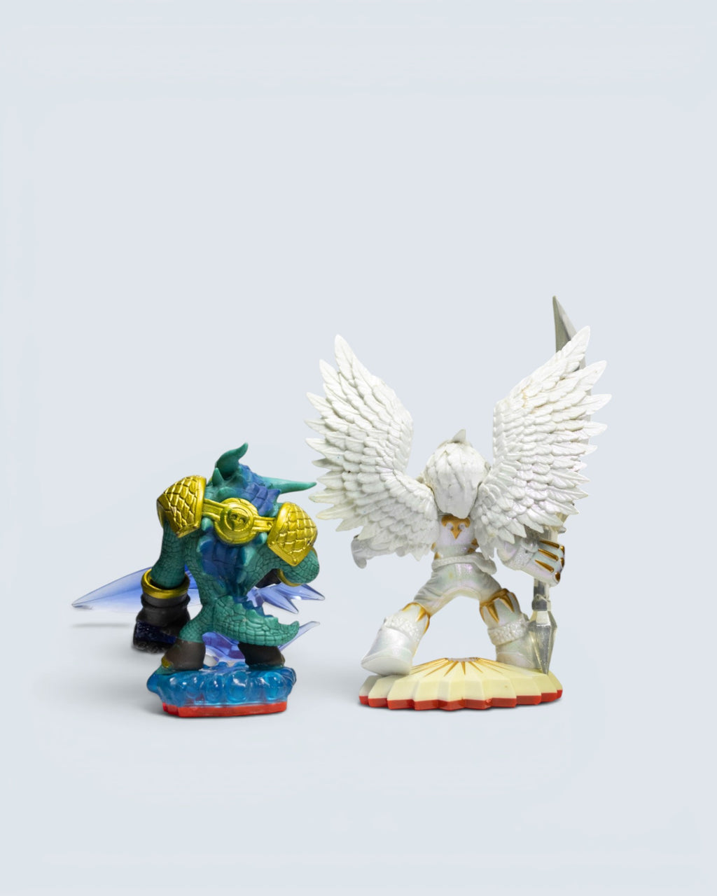 Skylanders Trap Team Trap Masters 2-Piece Bundle – Knight Light & Snap Shot