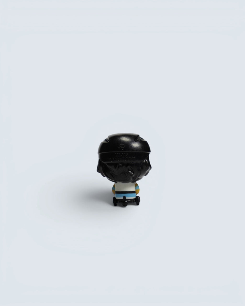 Funko Mystery Minis: Street Style Skater Boy (VD313) Mini Vinyl Figure