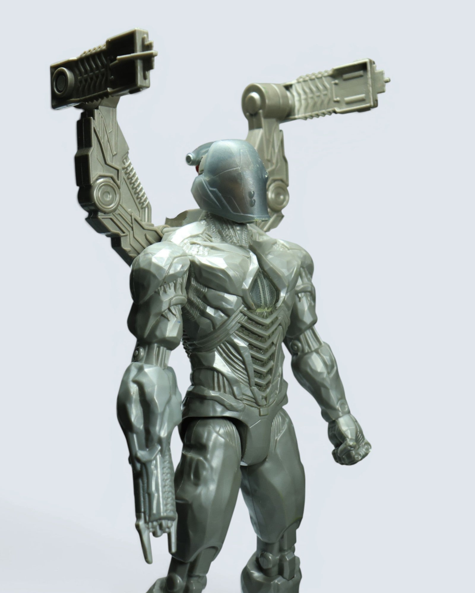 DC Justice League Cyborg 12-Inch Action Figure with Armor Blaster Wings