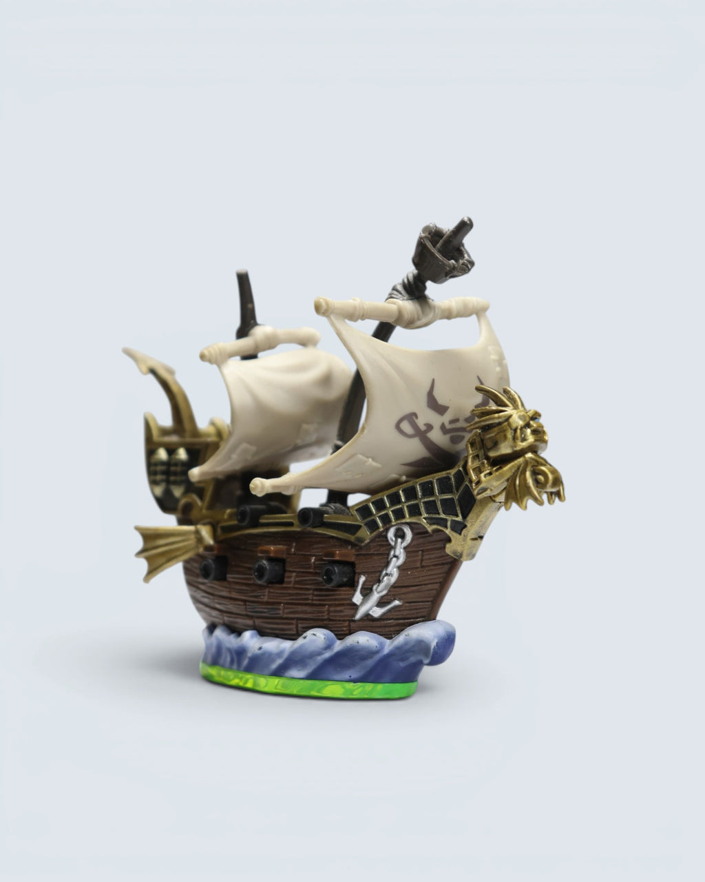 Skylanders Trap Team Dragon's Peak & Pirate Sea Storm Level Pack Items Bundle