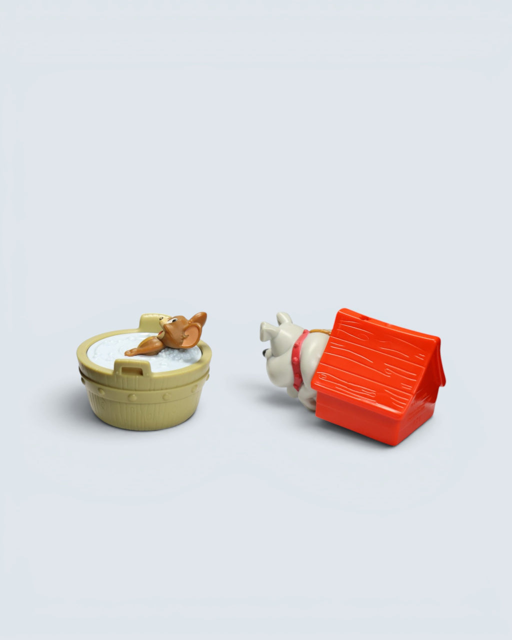 Tom & Jerry Spike the Bulldog & Jerry in Tub Toy Figure Set (2-Piece)
