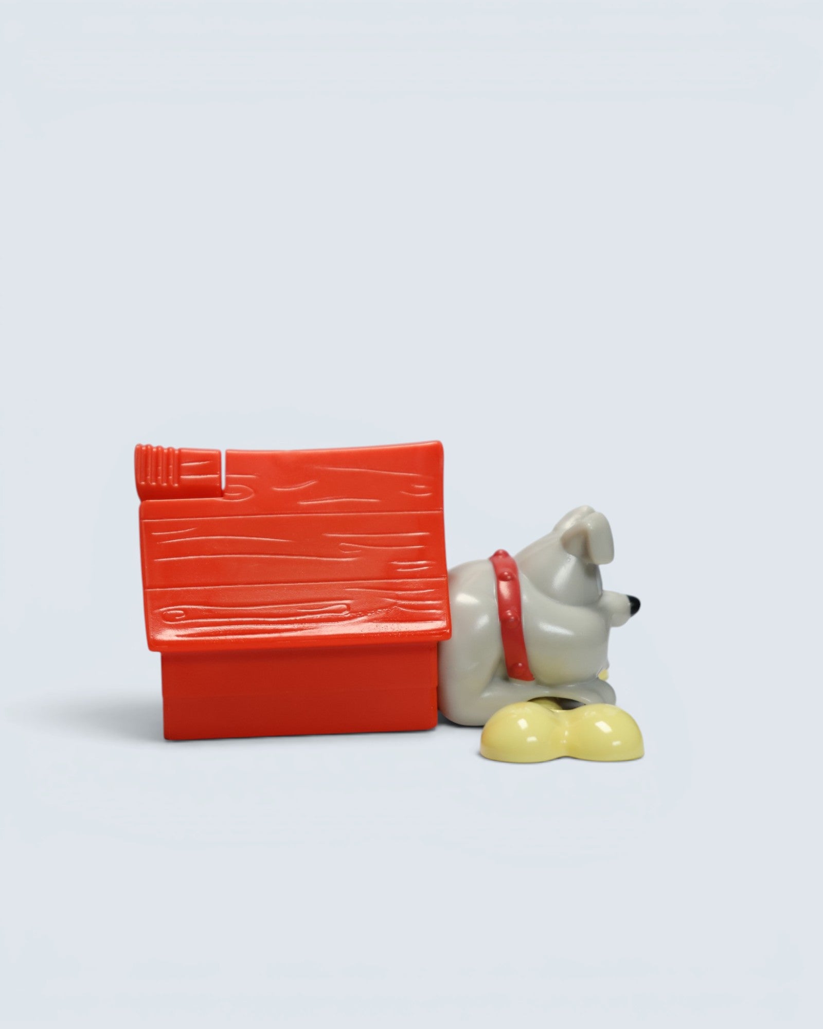 Tom and Jerry Spike the Bulldog with Red Doghouse Toy Figure