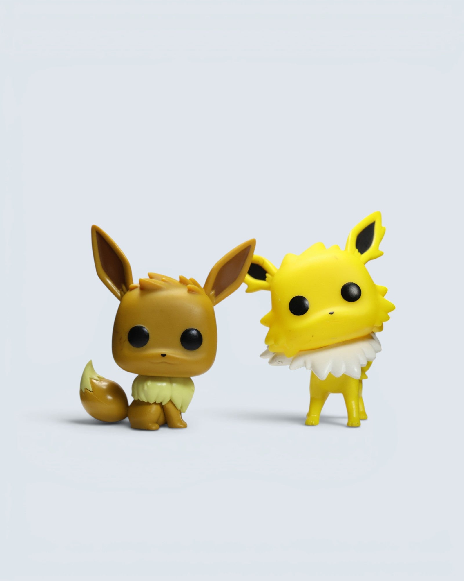 Pokémon Eevee and Jolteon Funko Pop - Set