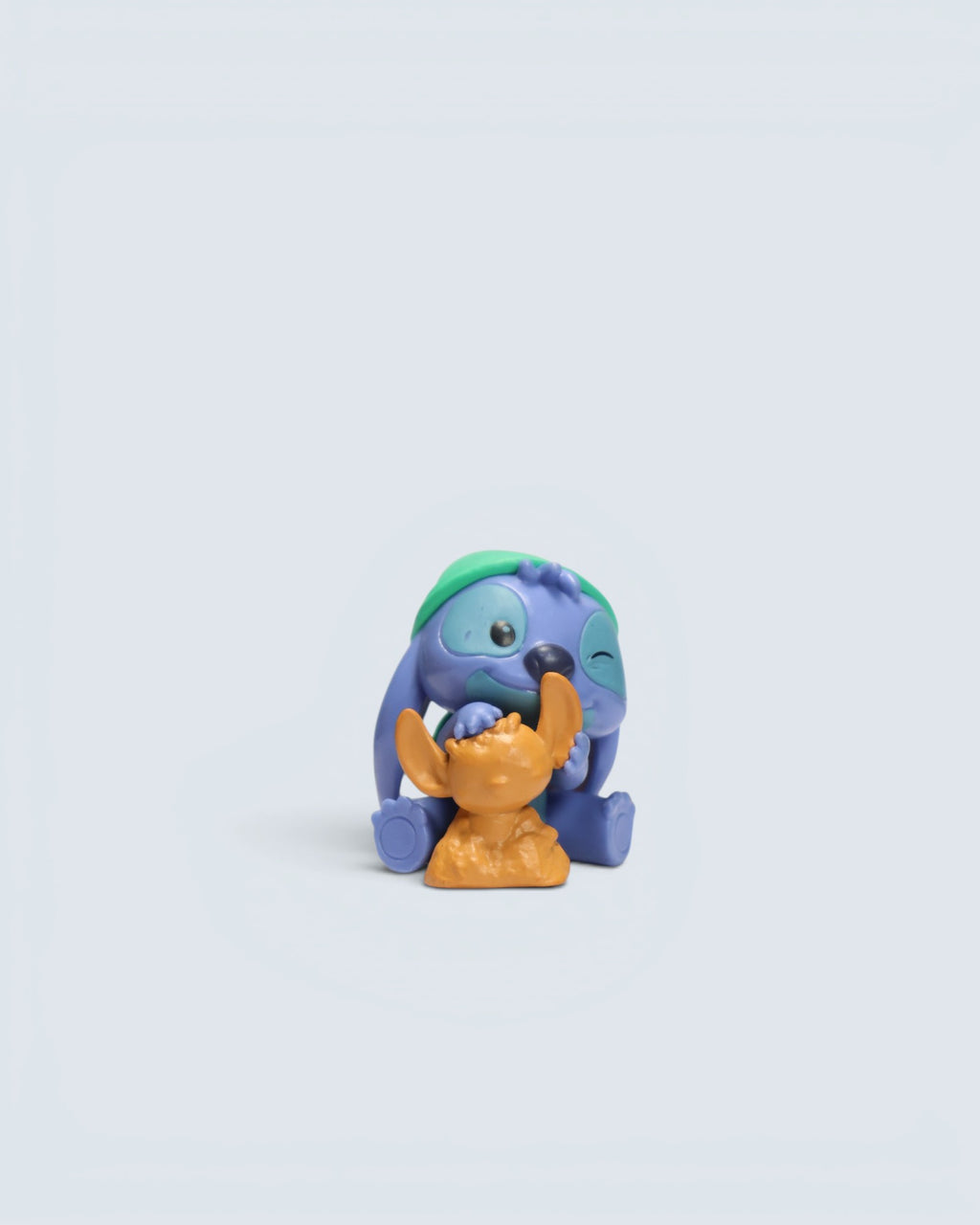 Disney Lilo & Stitch Stitch with Gold Statue Figure