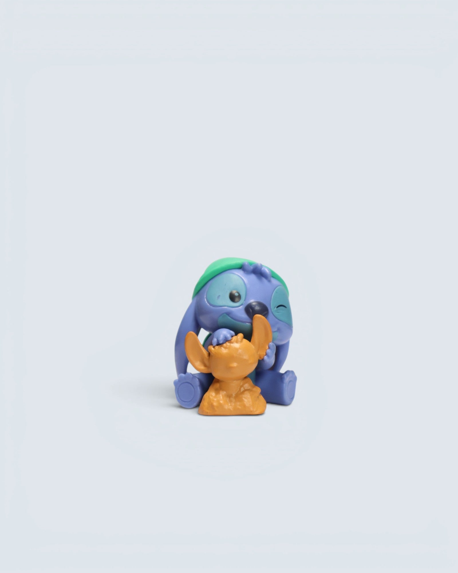 Disney Lilo & Stitch Stitch with Gold Statue Figure