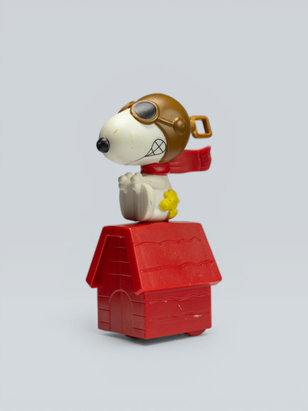 Peanuts Snoopy - Flying Ace on Red Doghouse Figure