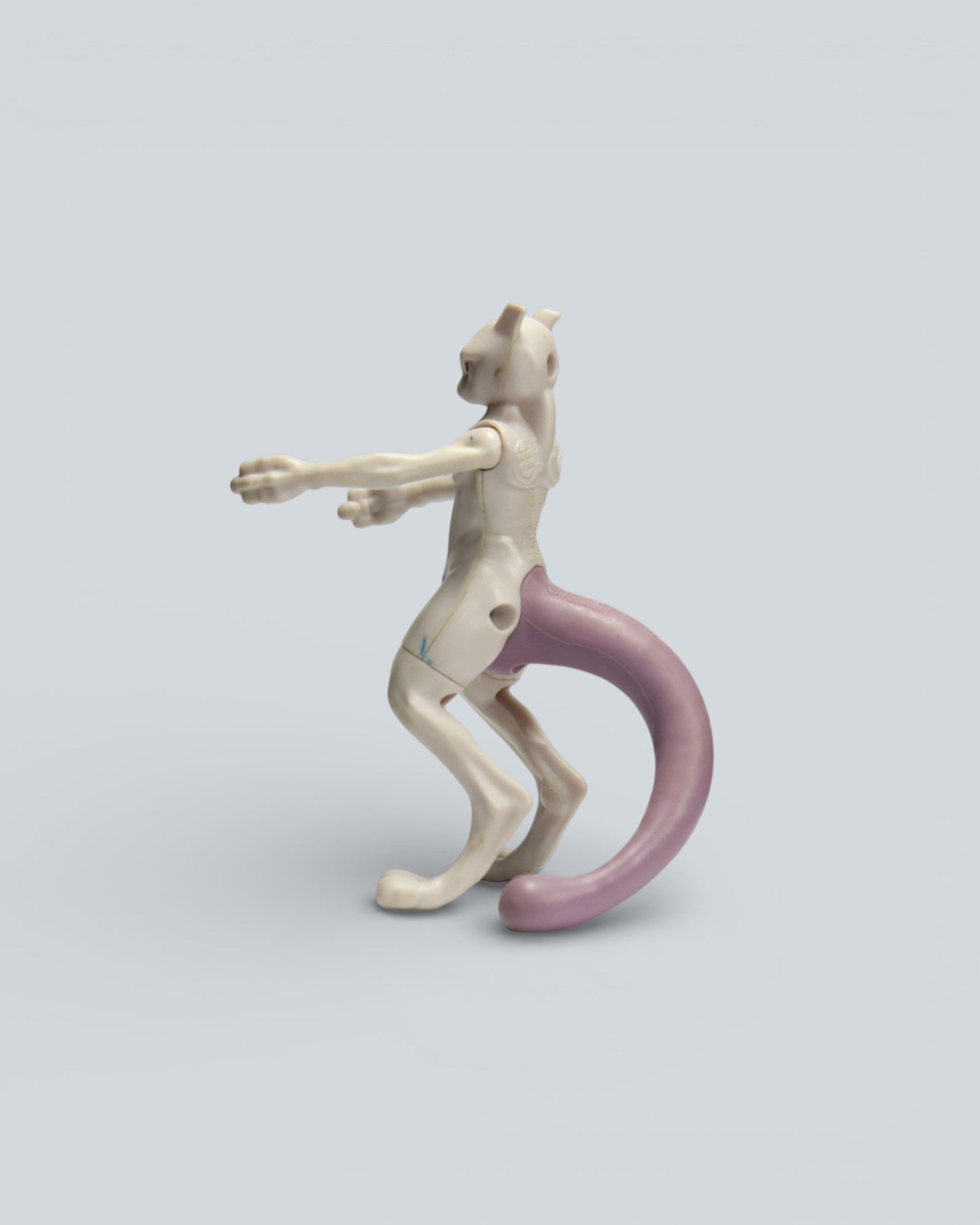 Pokémon: Mewtwo – Legendary Figure