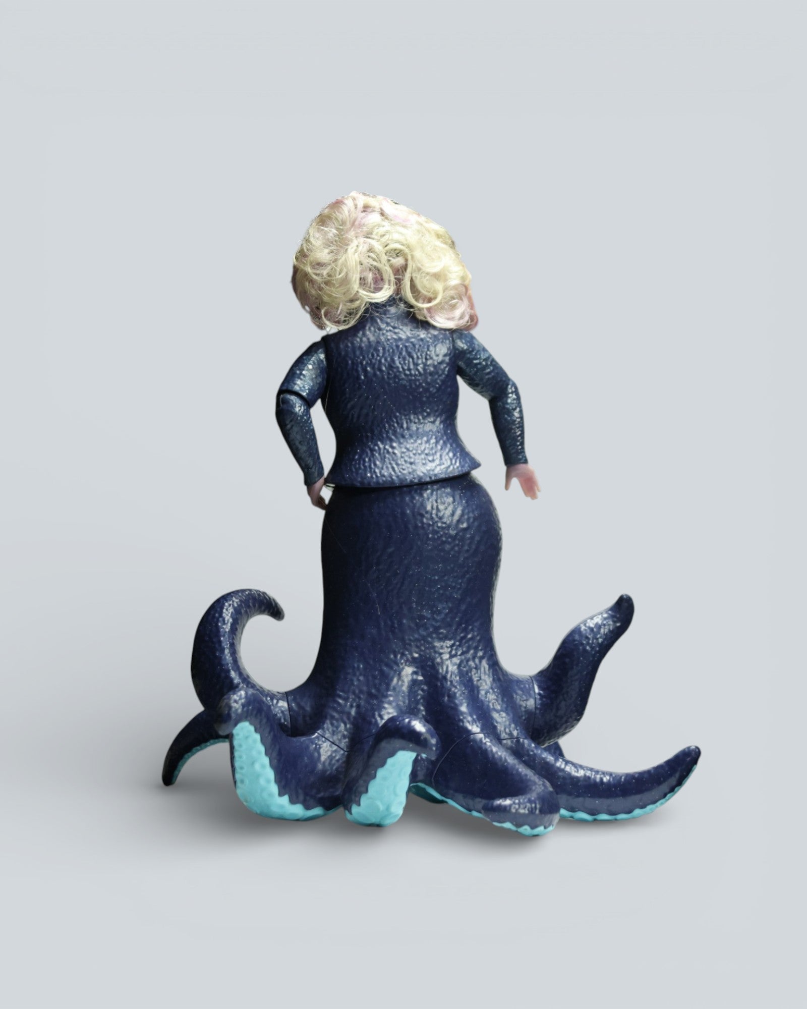 The Little Mermaid: Ursula – Disney Villain Figurine - 10 inch