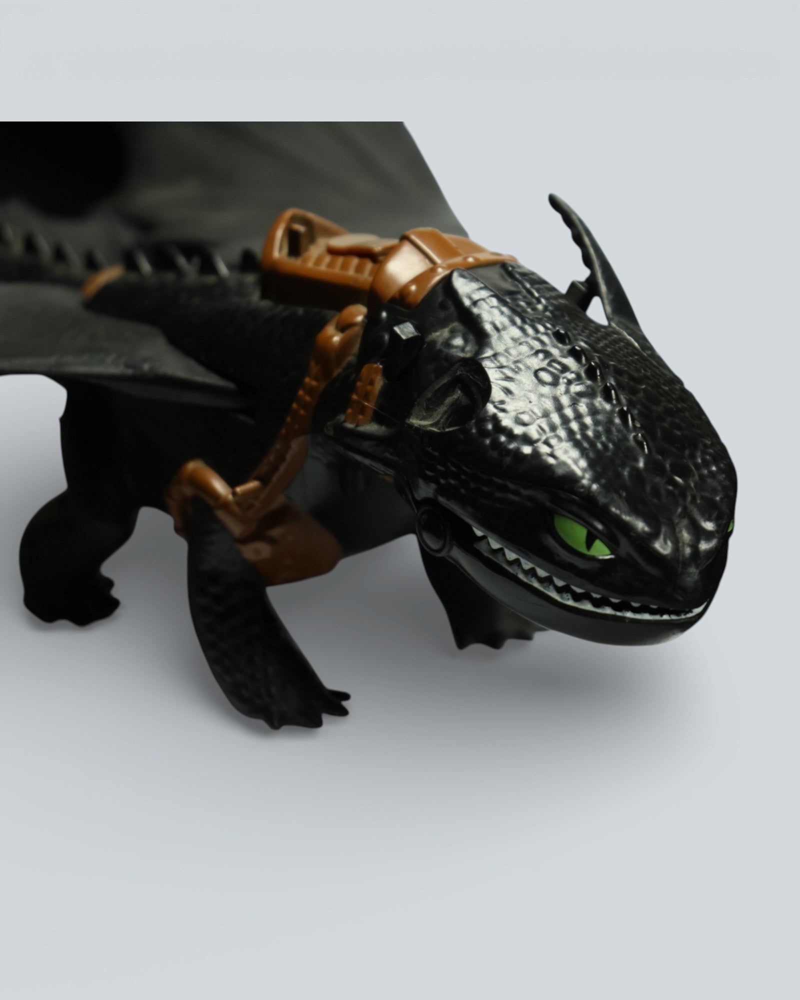 How to Train Your Dragon: Toothless Figure - Red Tail Edition