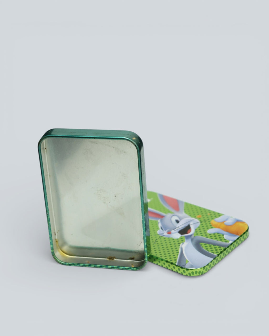 MultiVersus: Bugs Bunny – Authentic Collector’s Tin Case