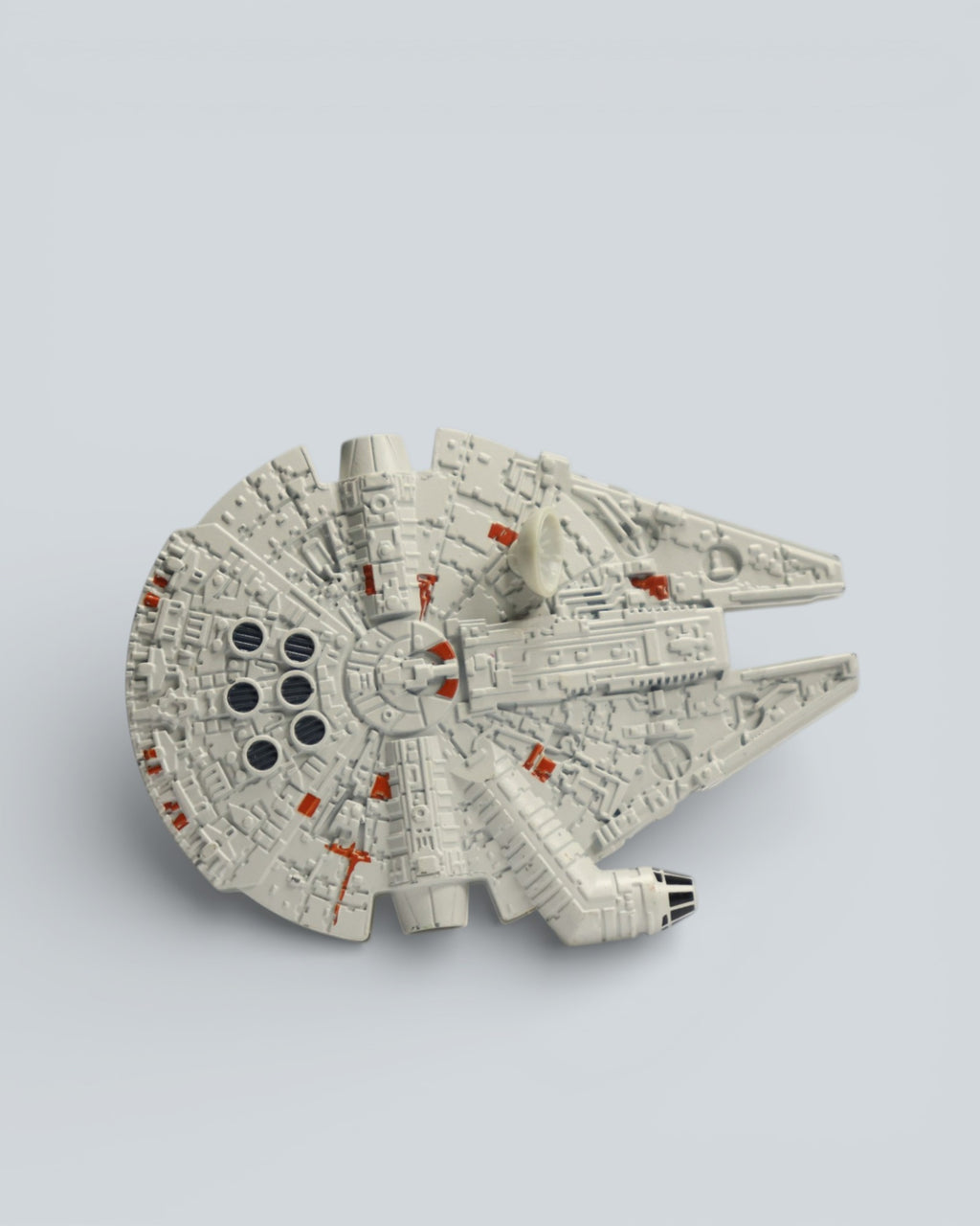 Star Wars: Millennium Falcon & R2-D2 Figure Set