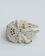 Star Wars: Millennium Falcon & R2-D2 Figure Set