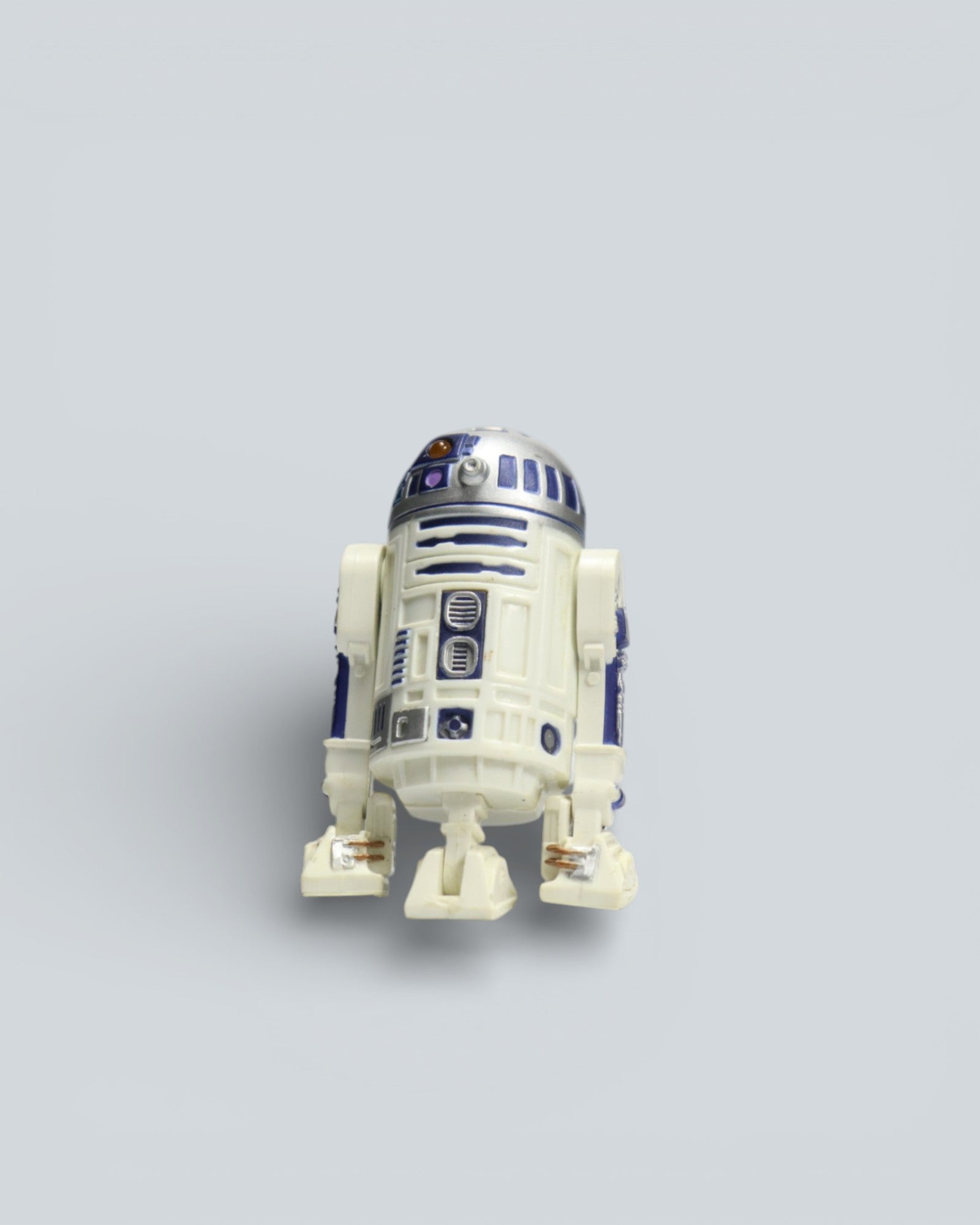 Star Wars: Millennium Falcon & R2-D2 Figure Set
