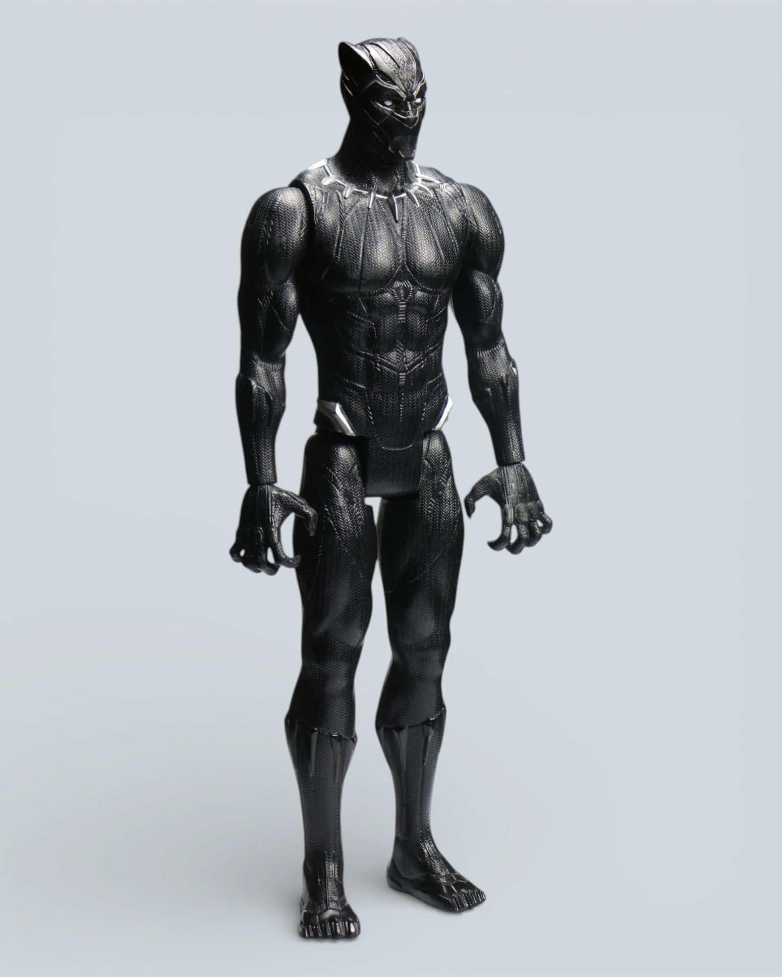 Marvel Avengers: Titan Hero Series Black Panther 11-inch Figure