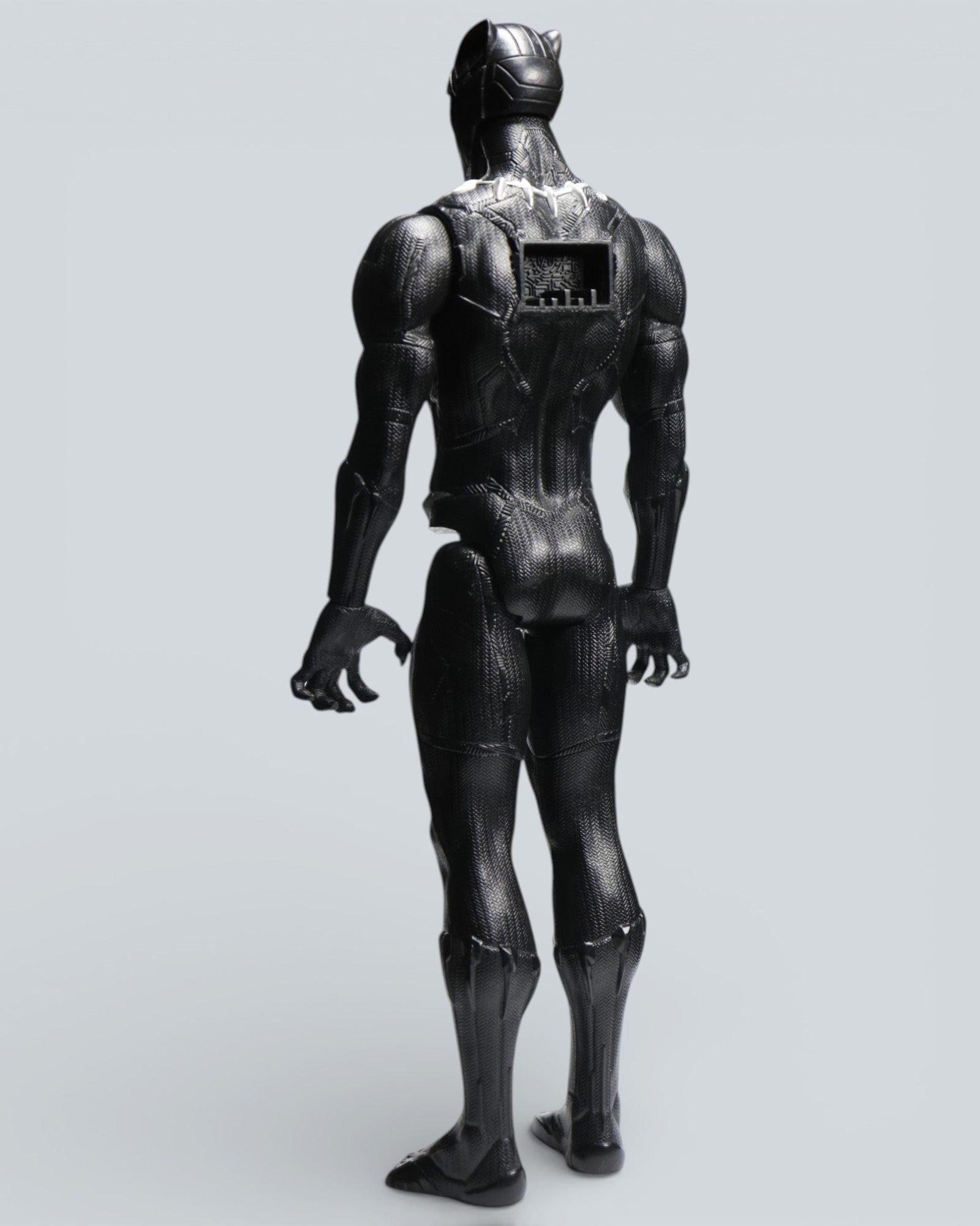 Marvel Avengers: Titan Hero Series Black Panther 11-inch Figure
