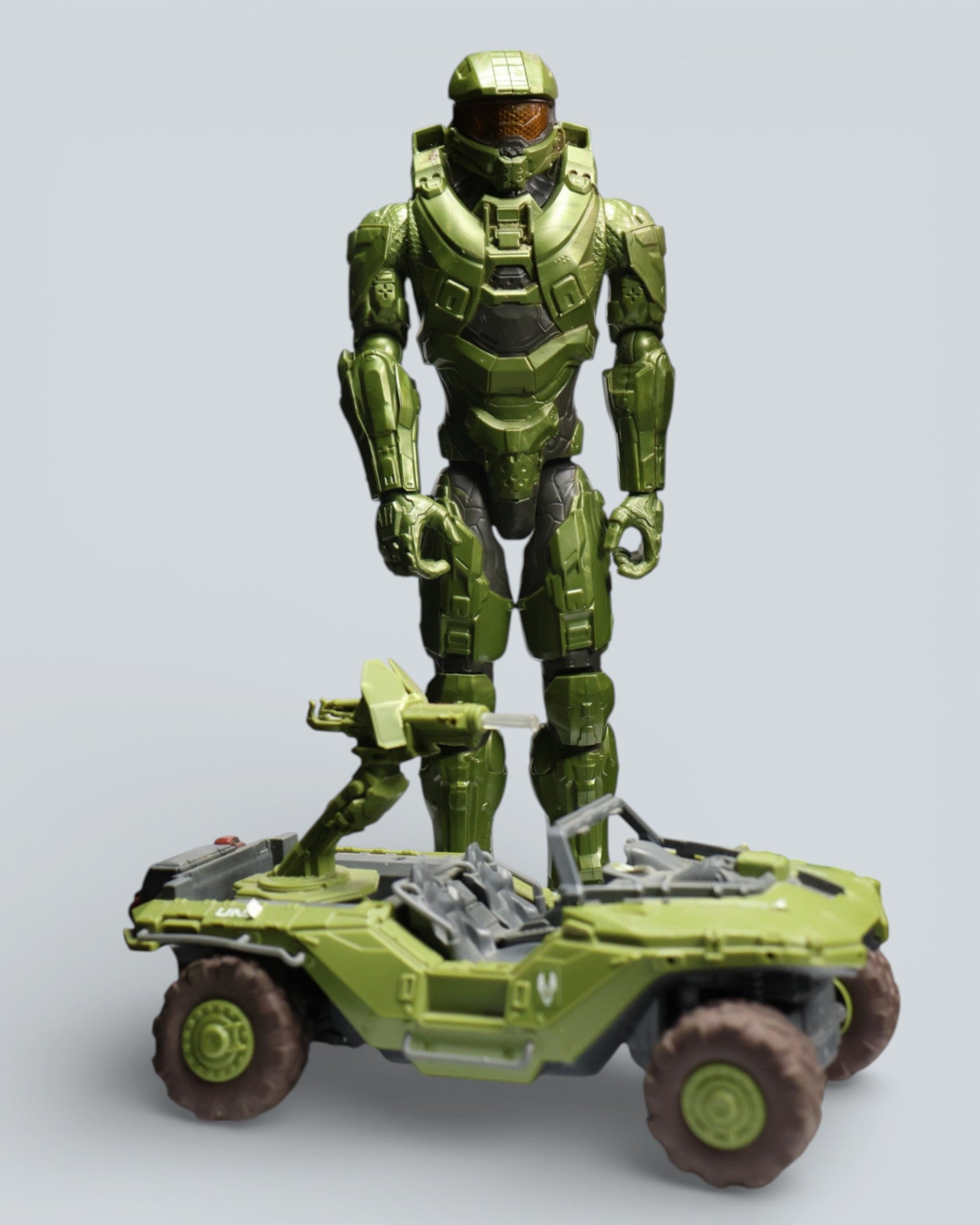 Halo Infinite: Warthog Vehicle & Master Chief 12-inch Figure Deluxe Bundle