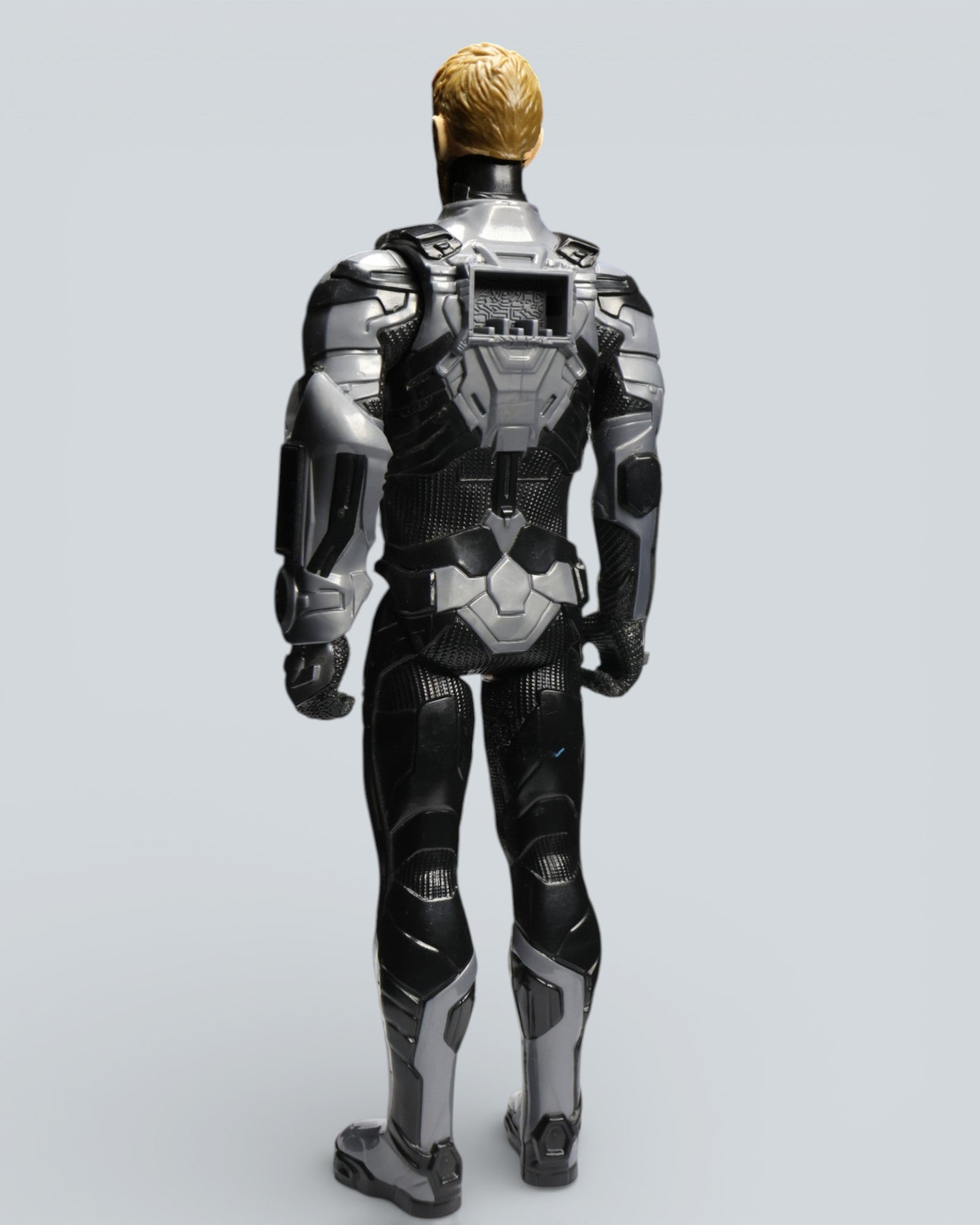Marvel Avengers: Titan Hero Series Thor (Team Suit) 11-inch Figure