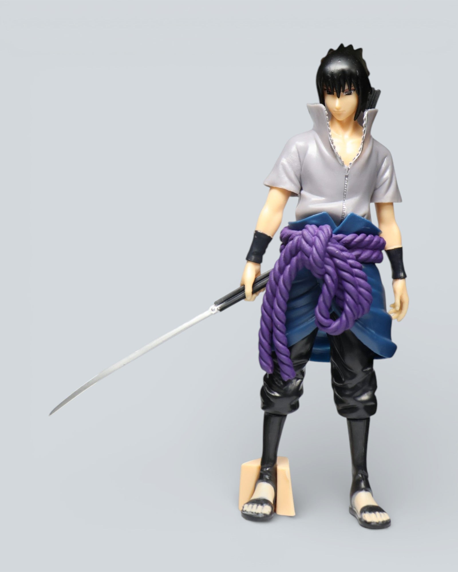 Naruto Shippuden: Sasuke Uchiha - Action Figure - with Kusanagi Sword