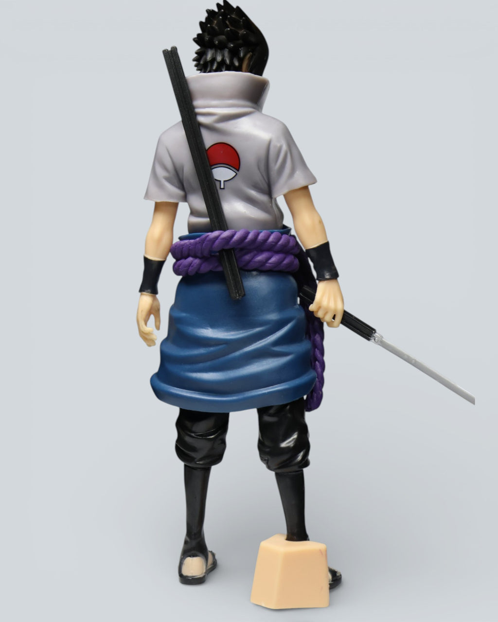 Naruto Shippuden: Sasuke Uchiha - Action Figure - with Kusanagi Sword
