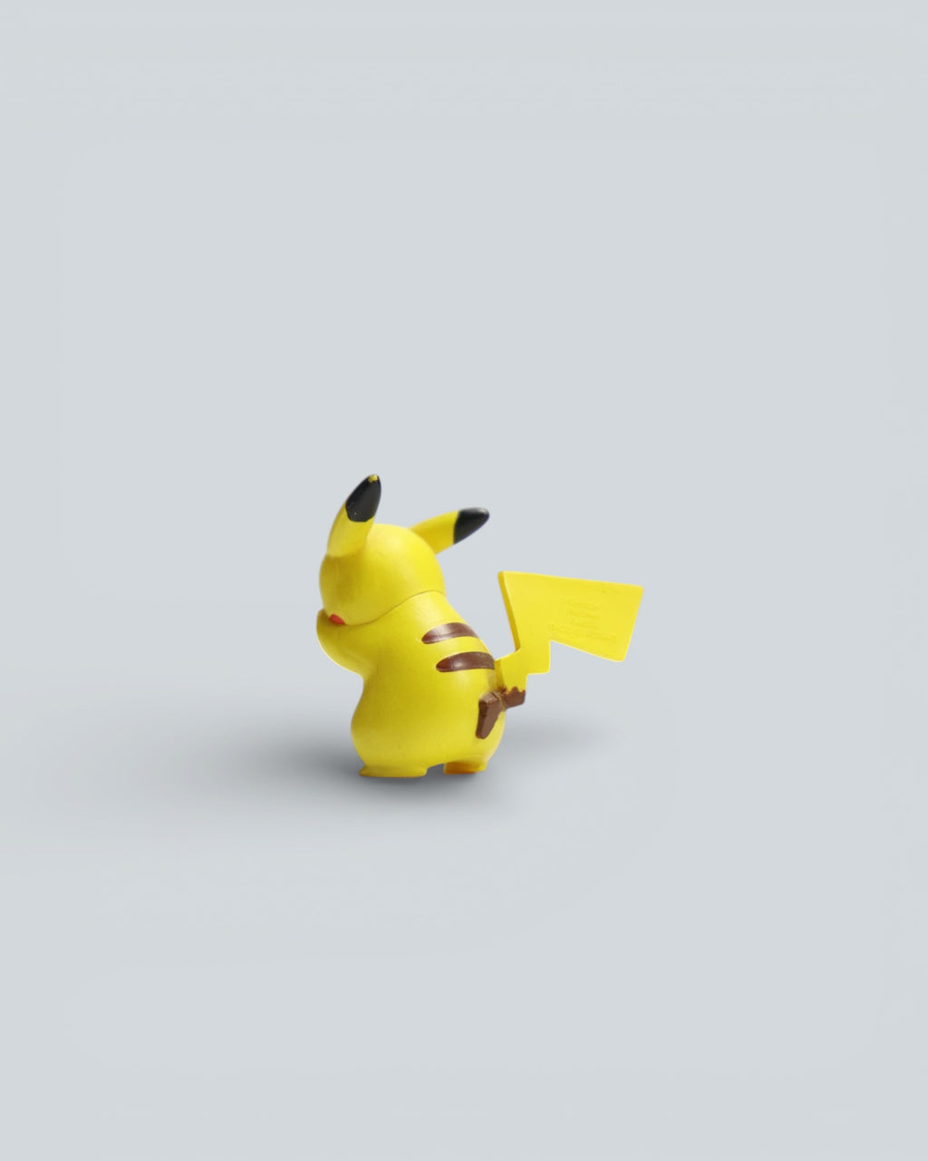 Pokémon: Pikachu "Shy" Miniature Figure