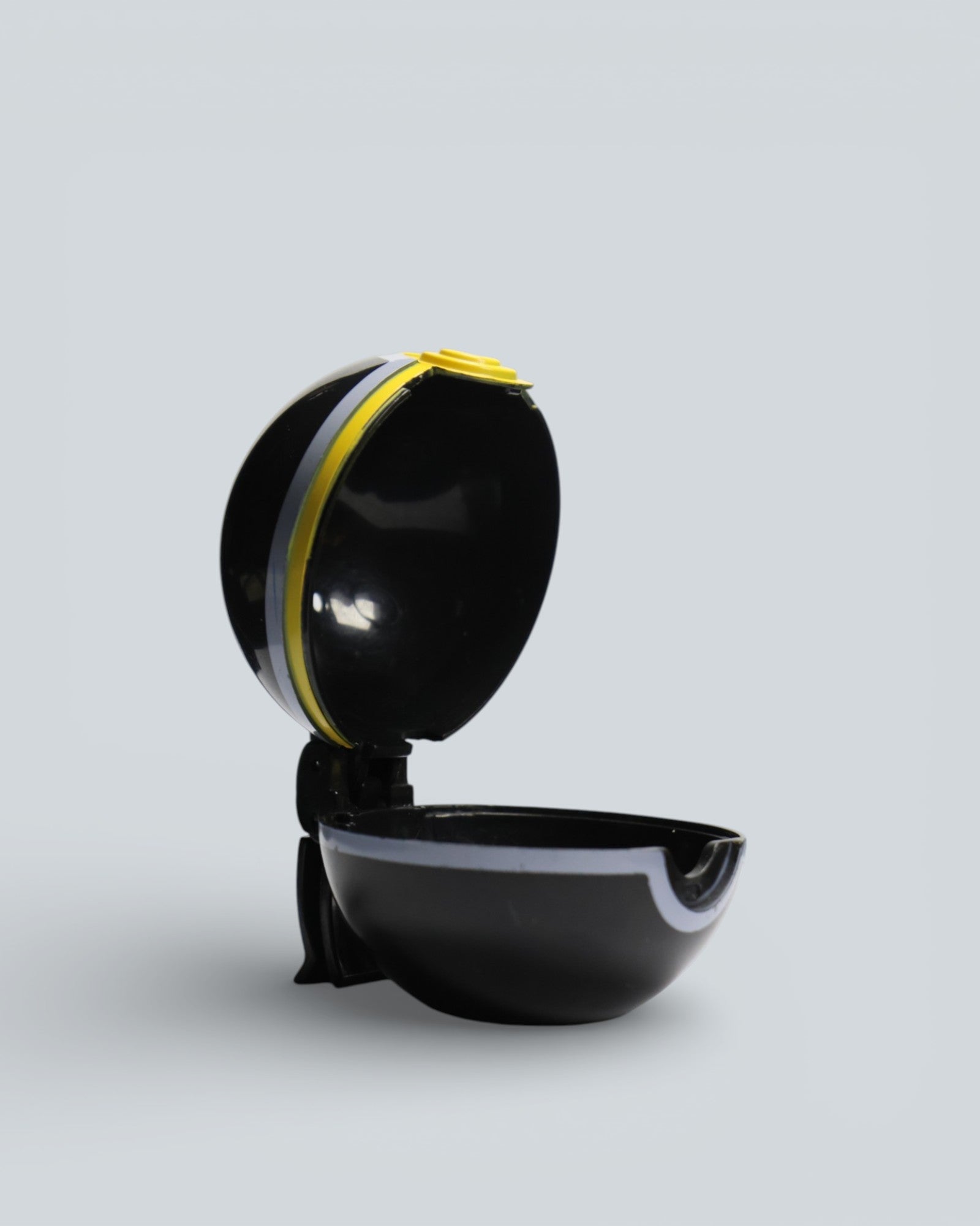 Pokémon:  Poké Ball - Black & Yellow LegendaryCollectible