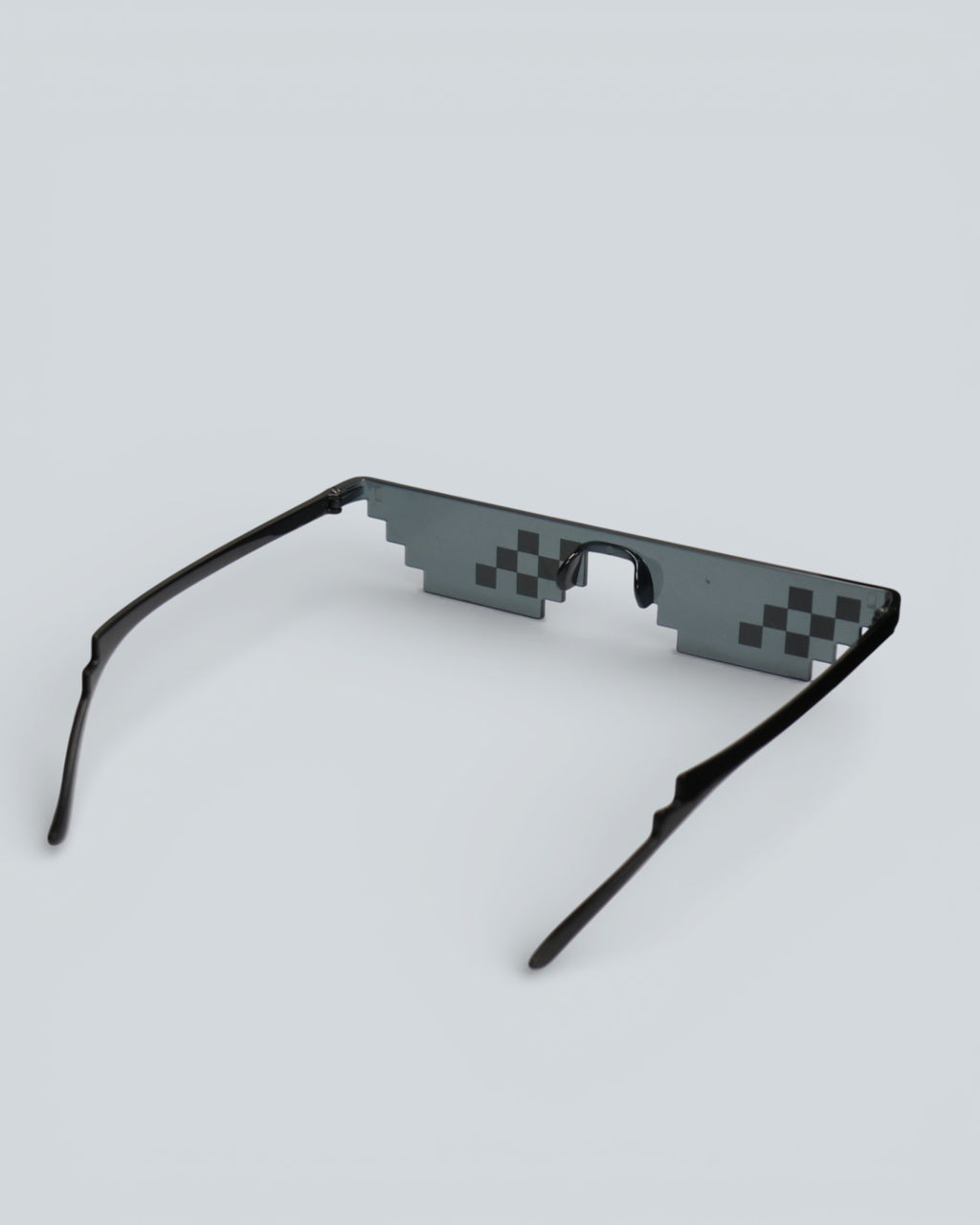 Thug Life Pixelated Sunglasses – 8-Bit Gamer Glasses & Meme Cosplay Accessory