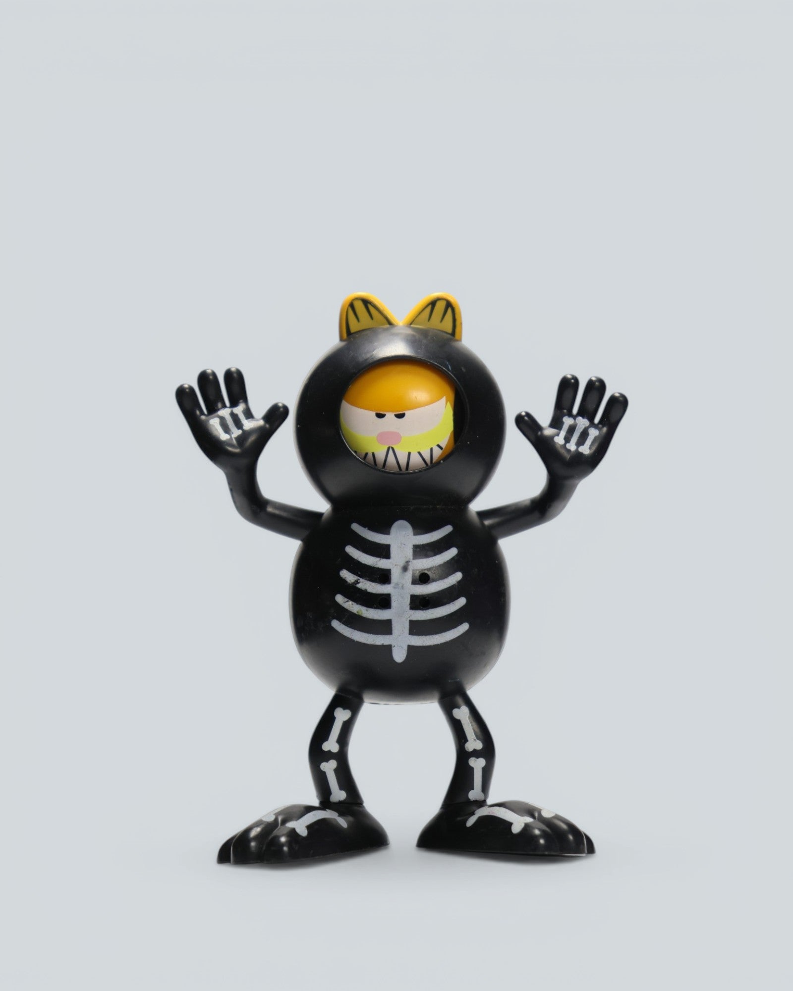 Garfield: "Skeleton Suit" Halloween Collectible