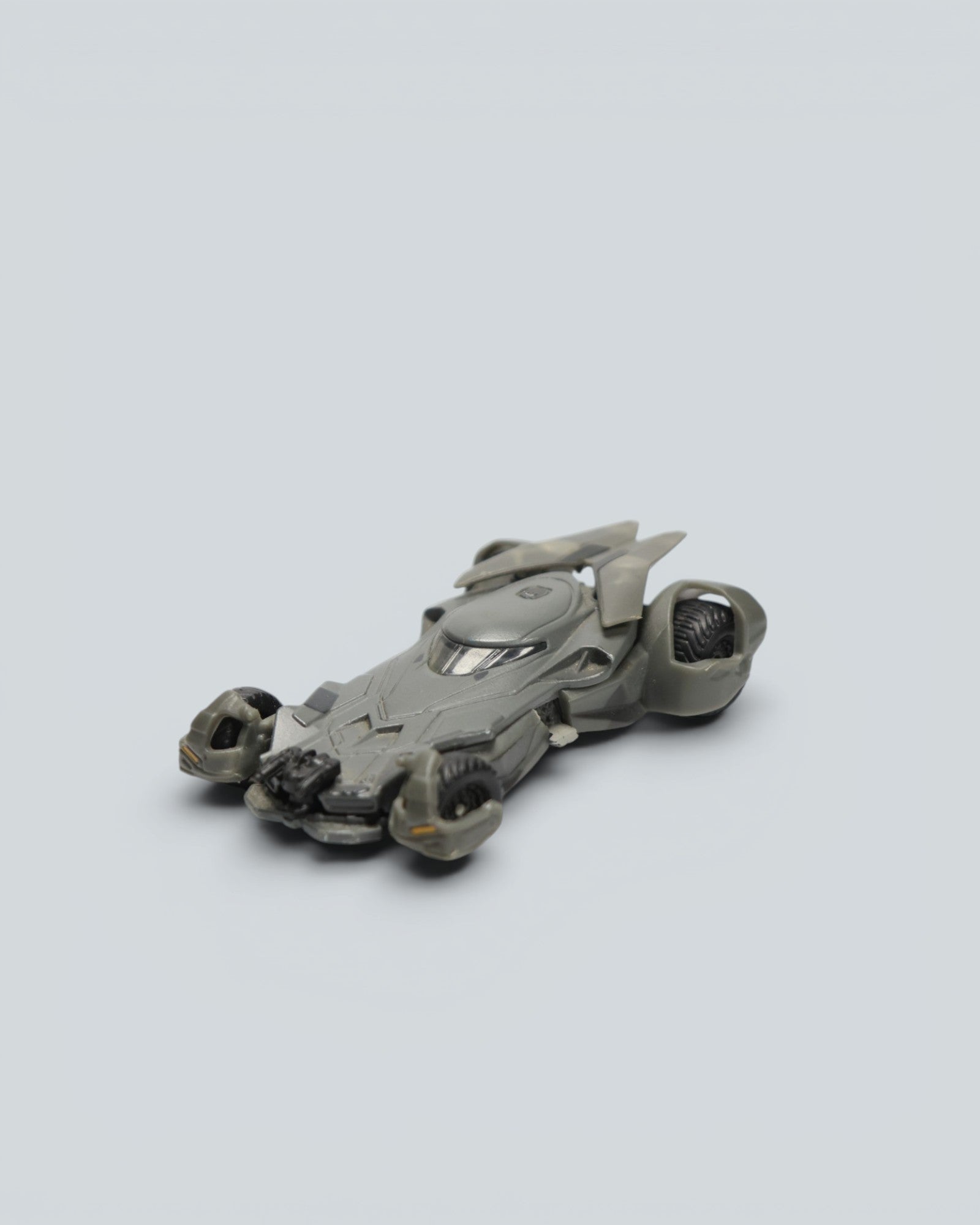 DC Comics Batman and Robin Figure Set with Hot Wheels Batmobile