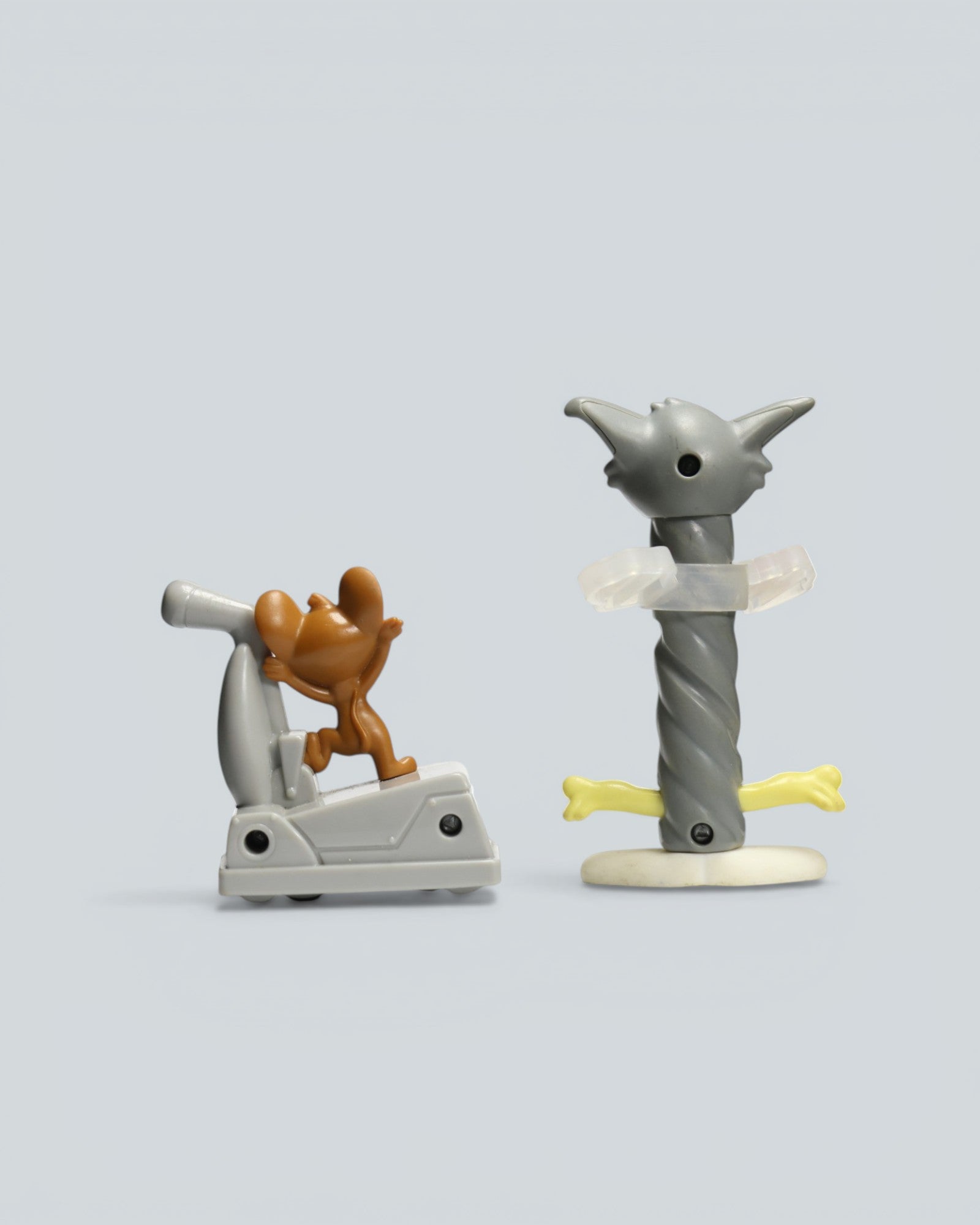 Tom and Jerry Vintage Figures - Jerry on Vacuum & Twisted Tom