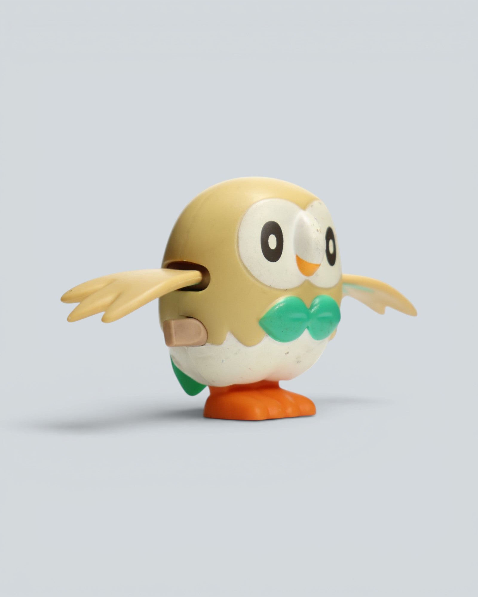 Pokémon Rowlet Wind-Up Figure - Alola Region Starter Collectible