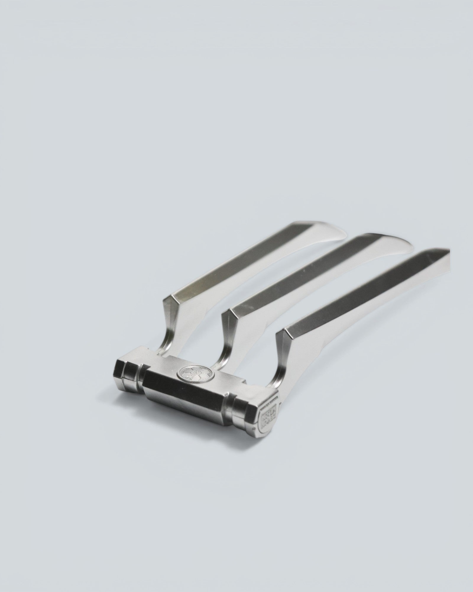 Marvel: The Wolverine Adamantium Claws - Prop Replica