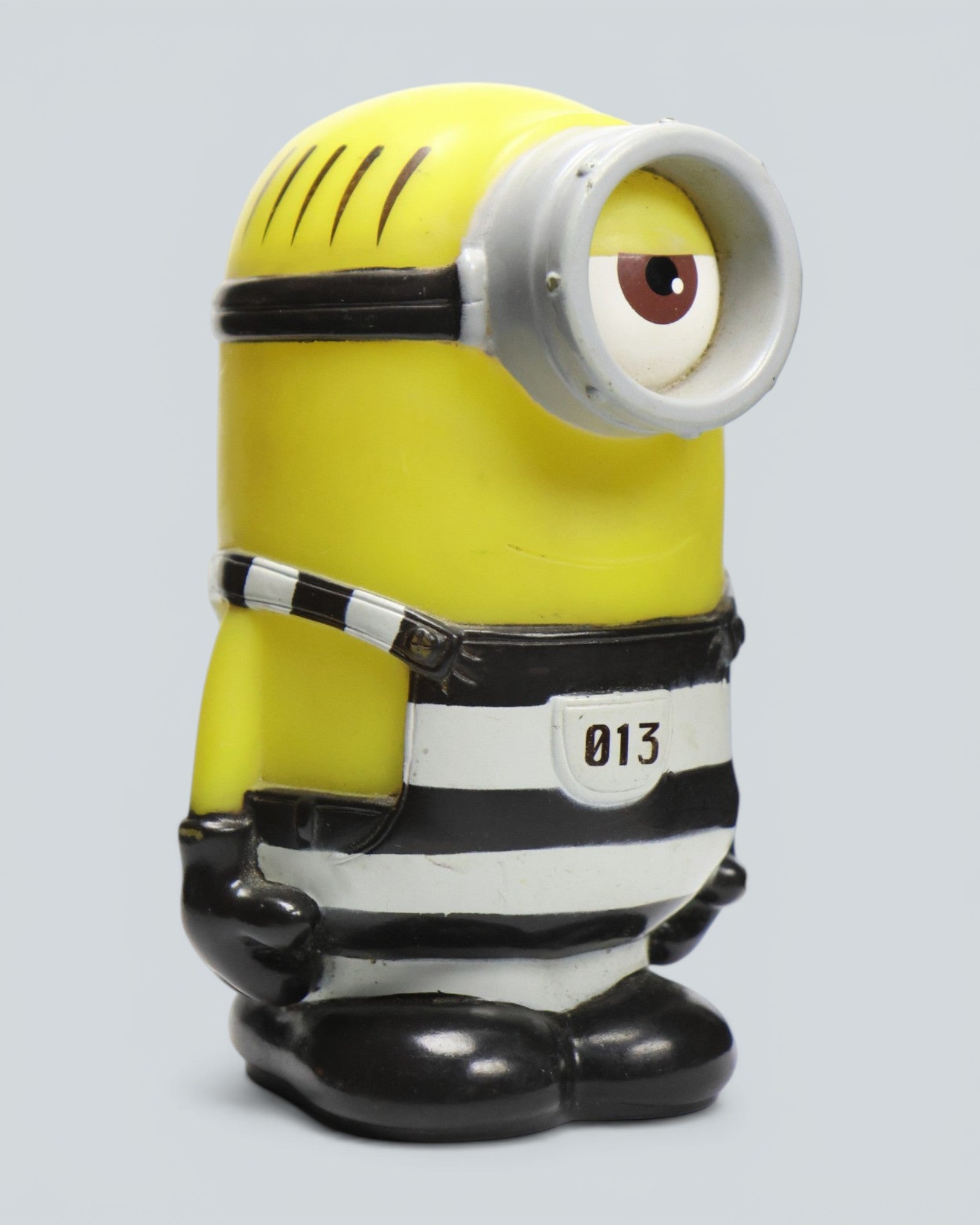 Minion Stuart Prisoner Edition Collectible Figure – Large Size